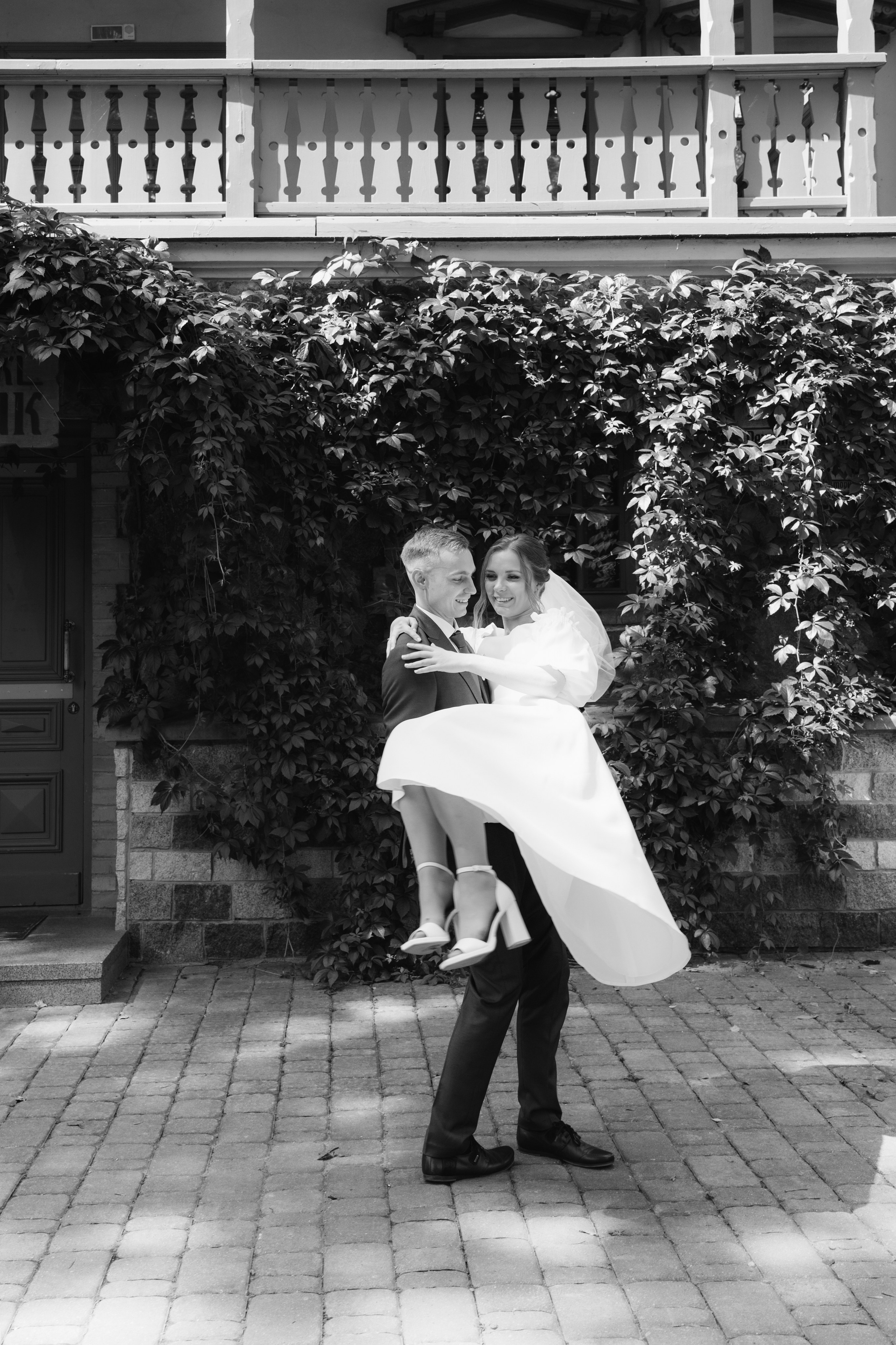 Свадебная прогулка в Лошицком парке. Ваш семейный фотограф в Минске — Вика Трегубова