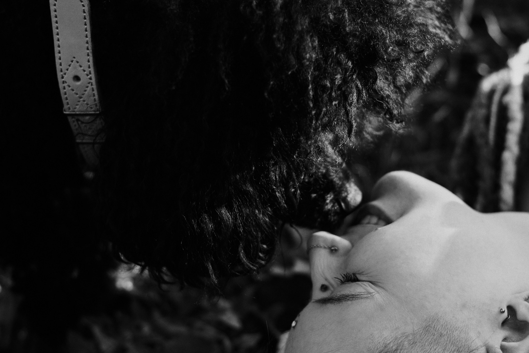 Фотосессия пары с собакой в Тюмени — Стася, Кирилл и Каренин. Портретный фотограф Тюмень Дарья Мустафина