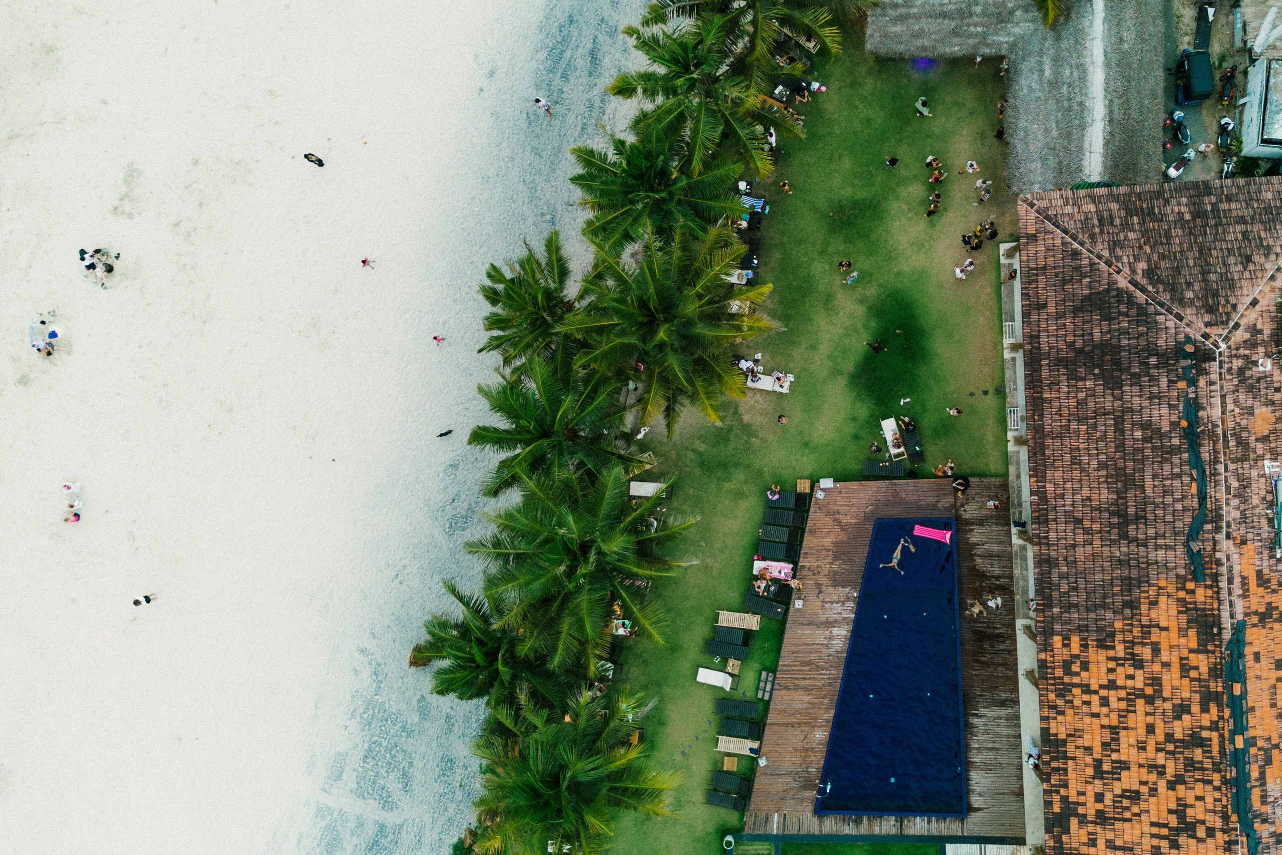 Good Story X PowerHouse. Wedding photographers Tbilisi Georgia Alex and Polly