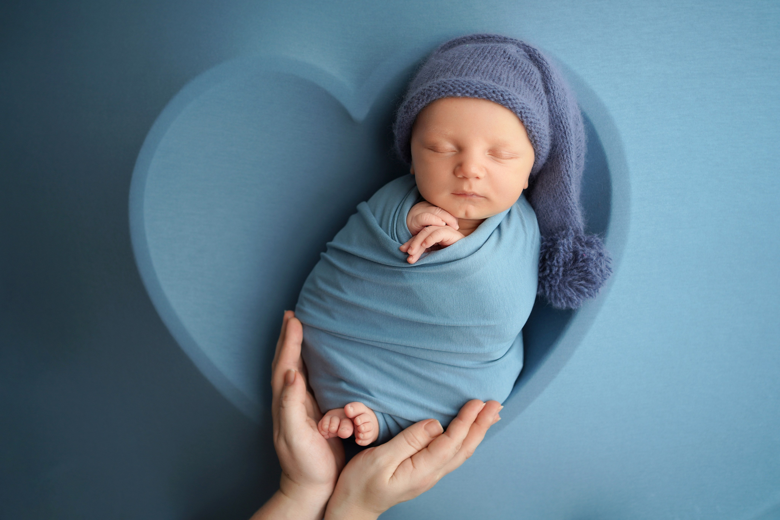 Кокон. Детский фотограф и фотограф новорожденных в Калининград Оксана Иваний