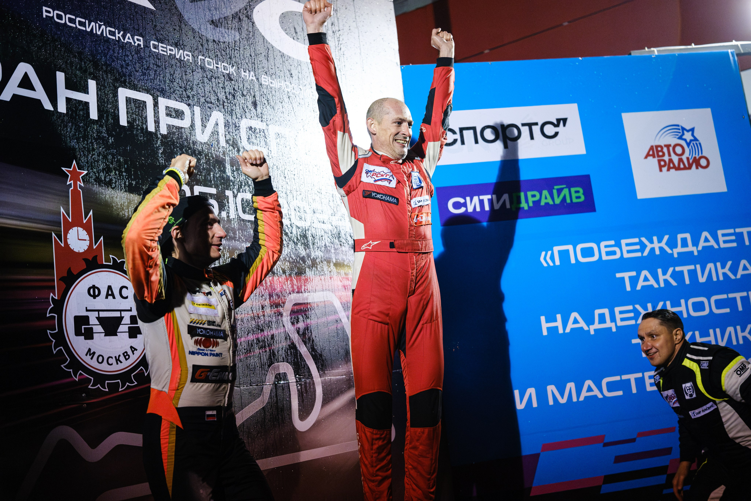 Российская серия гонок на выносливость. Авто и мотоспорт — фотограф Антон Медведев iCoguar