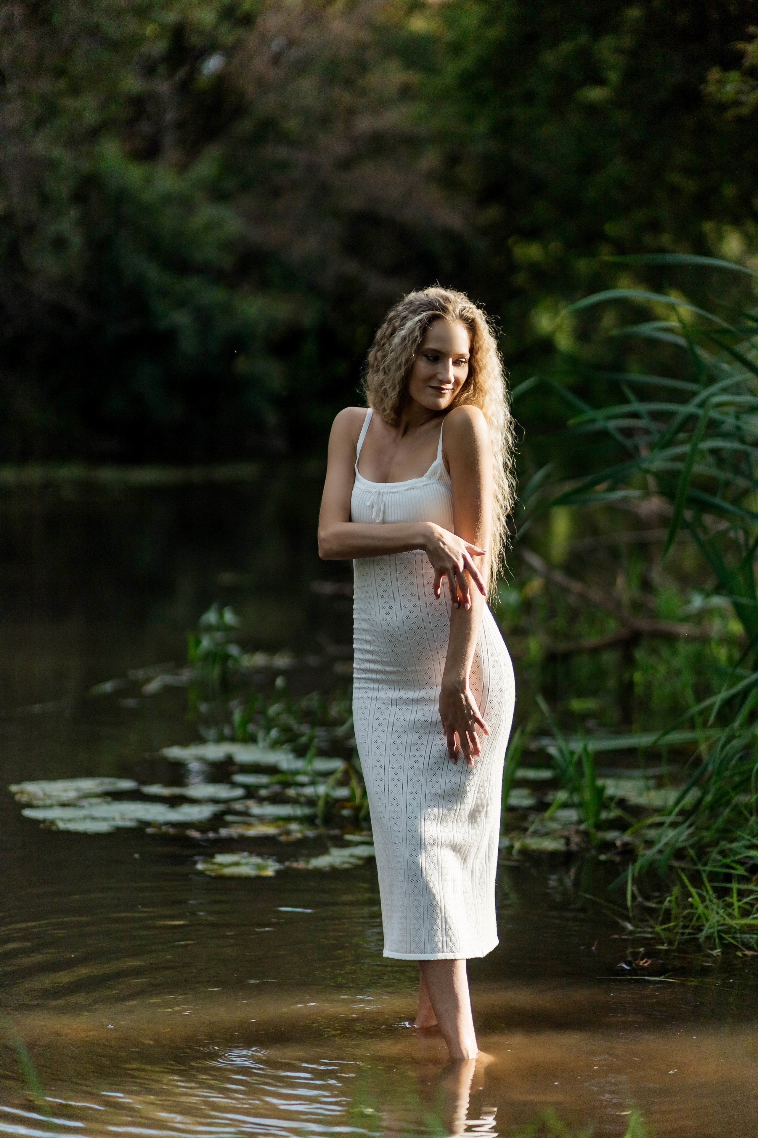 Людмила прогулочная съёмка. Женский фотограф в Оренбурге Ирина Заводчикова