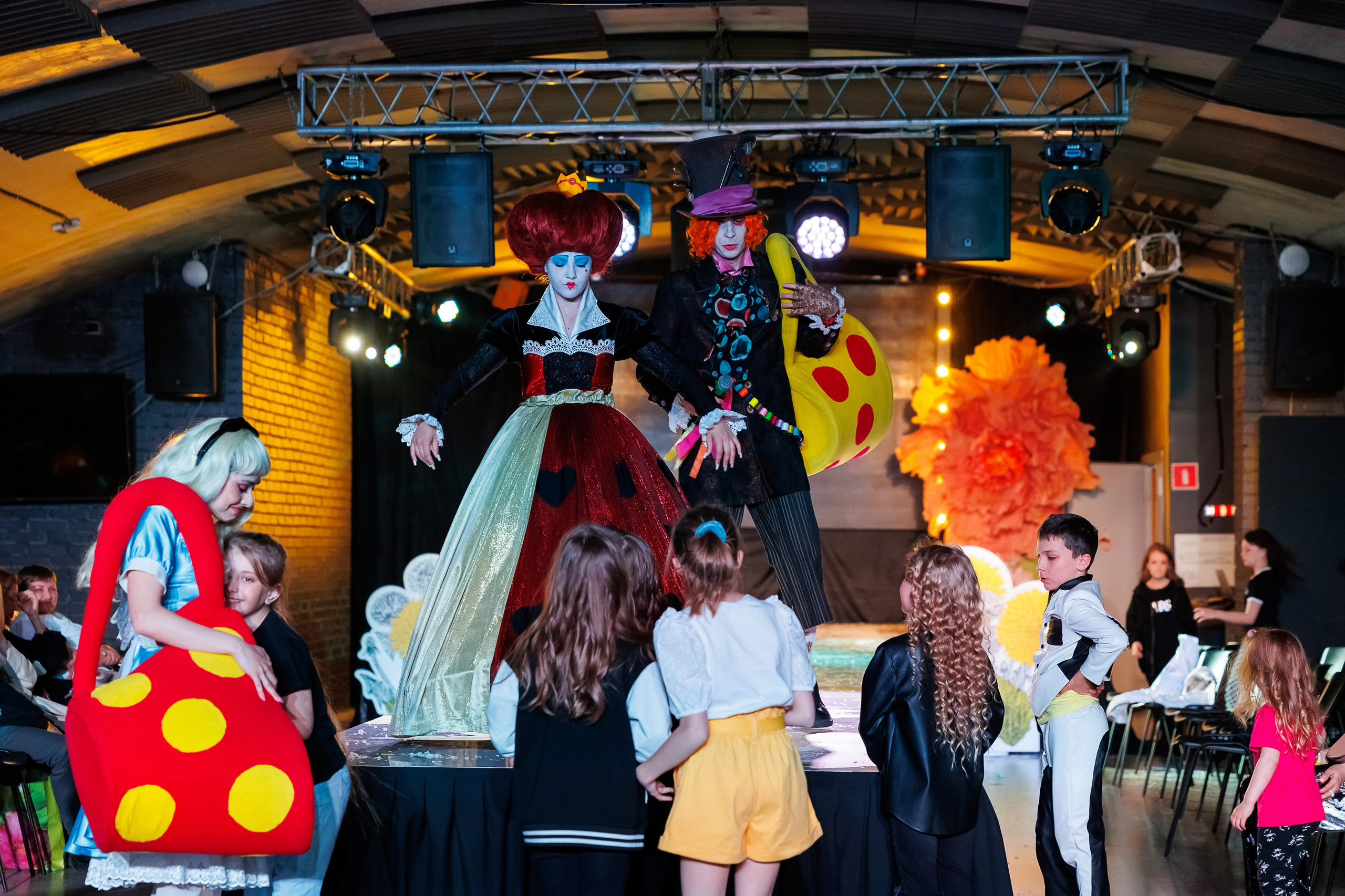 Показ Надежды Шибиной от журнала «Жираf». Фотограф Новосибирск — Наталья Гресь