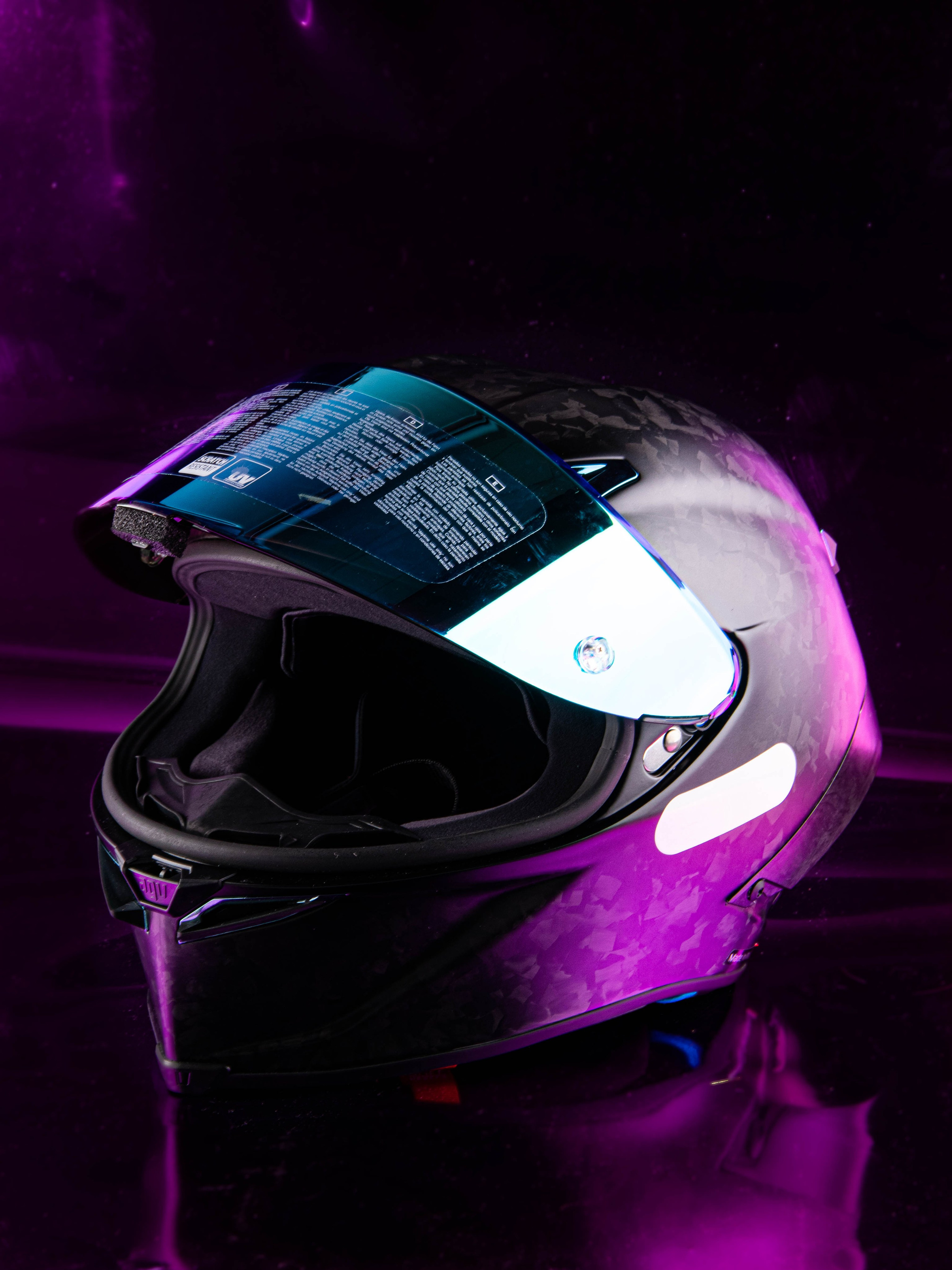 Мотоциклетный шлем. «Матрица»