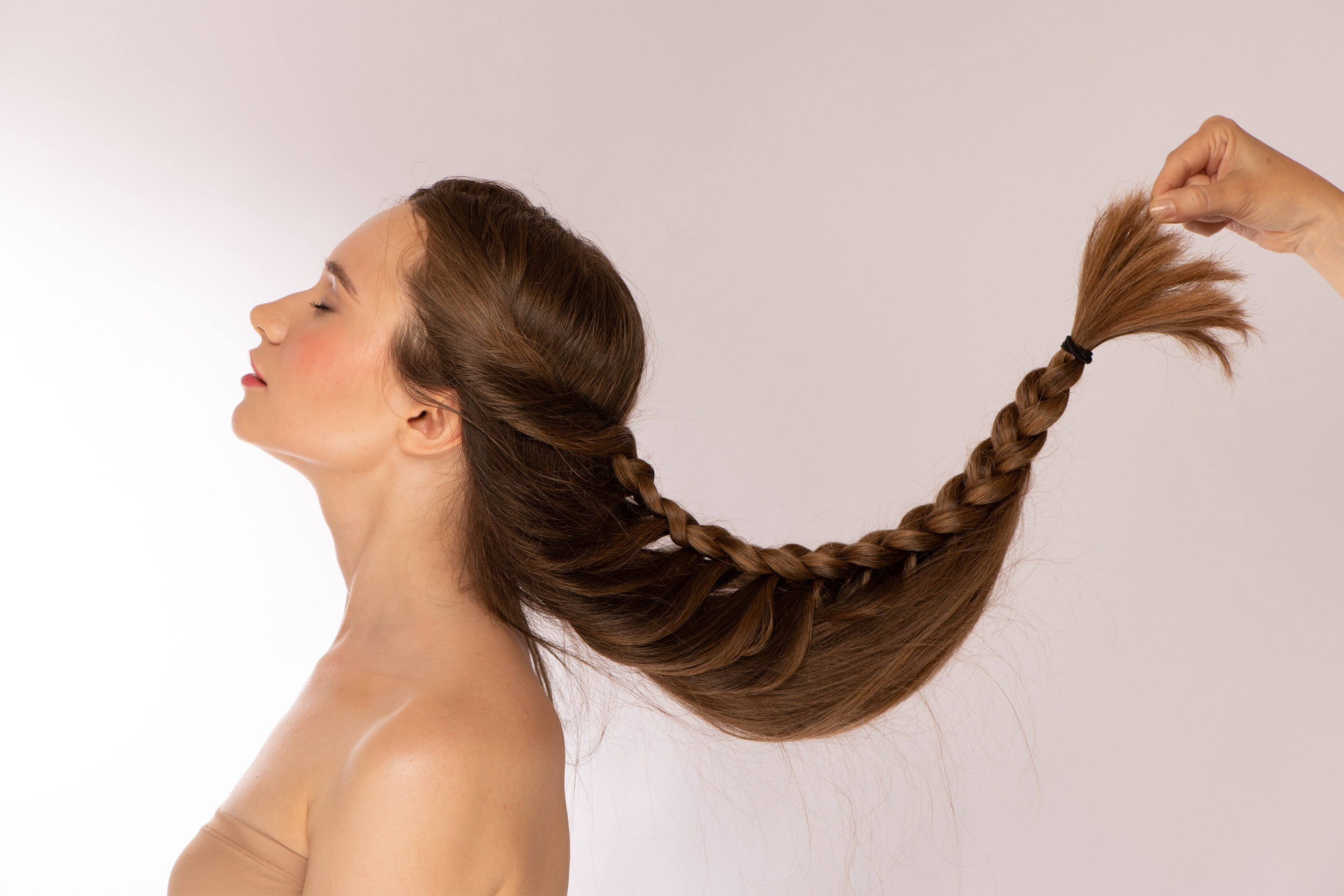 Zhanna Ognivo — Professional image retoucher. AI Photo Retoucher and Image Restorer Zhanna Ognivo