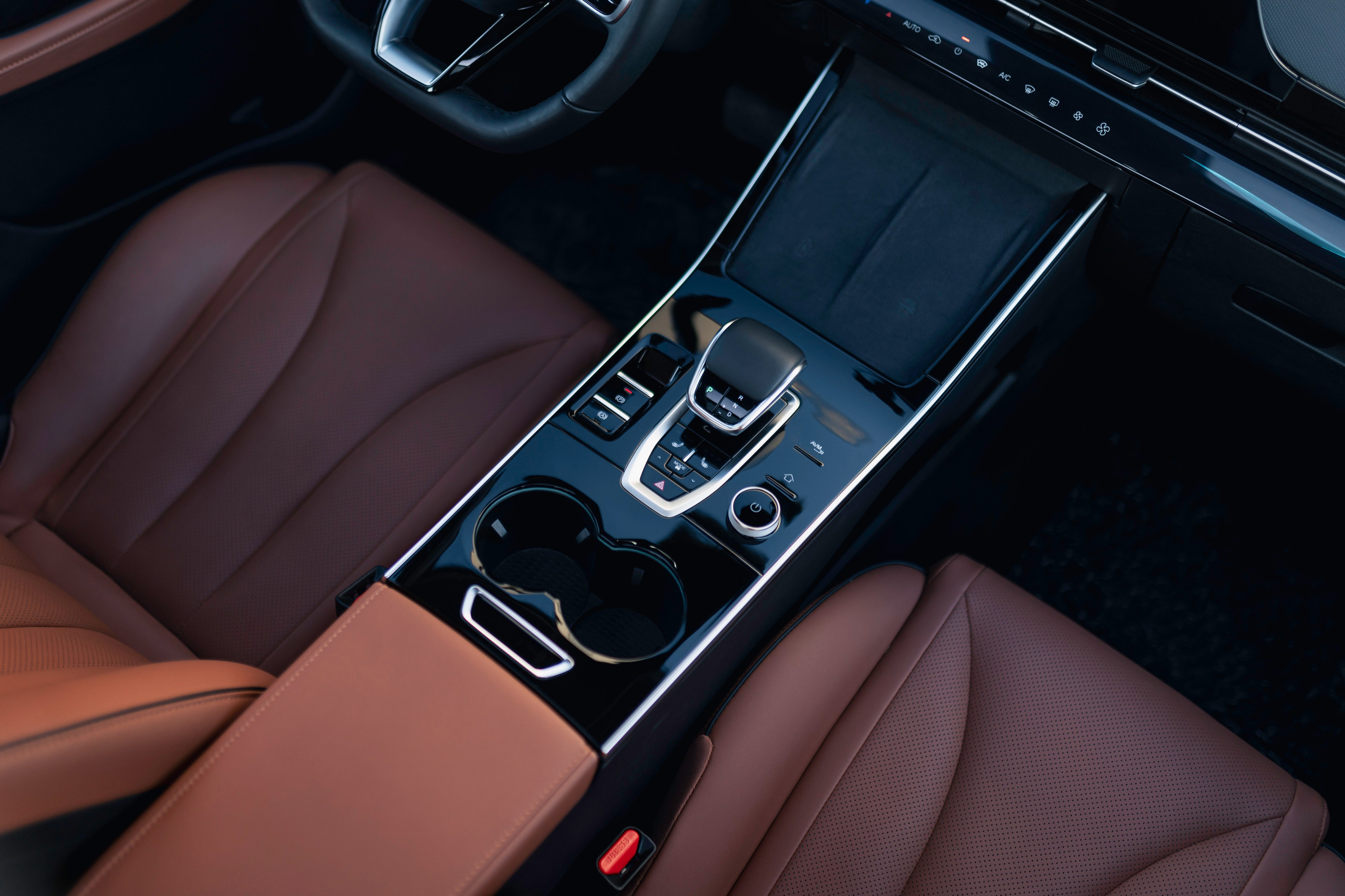 Omoda C5. Чен Станислав | Автомобильный фотограф | Алматы, Казахстан