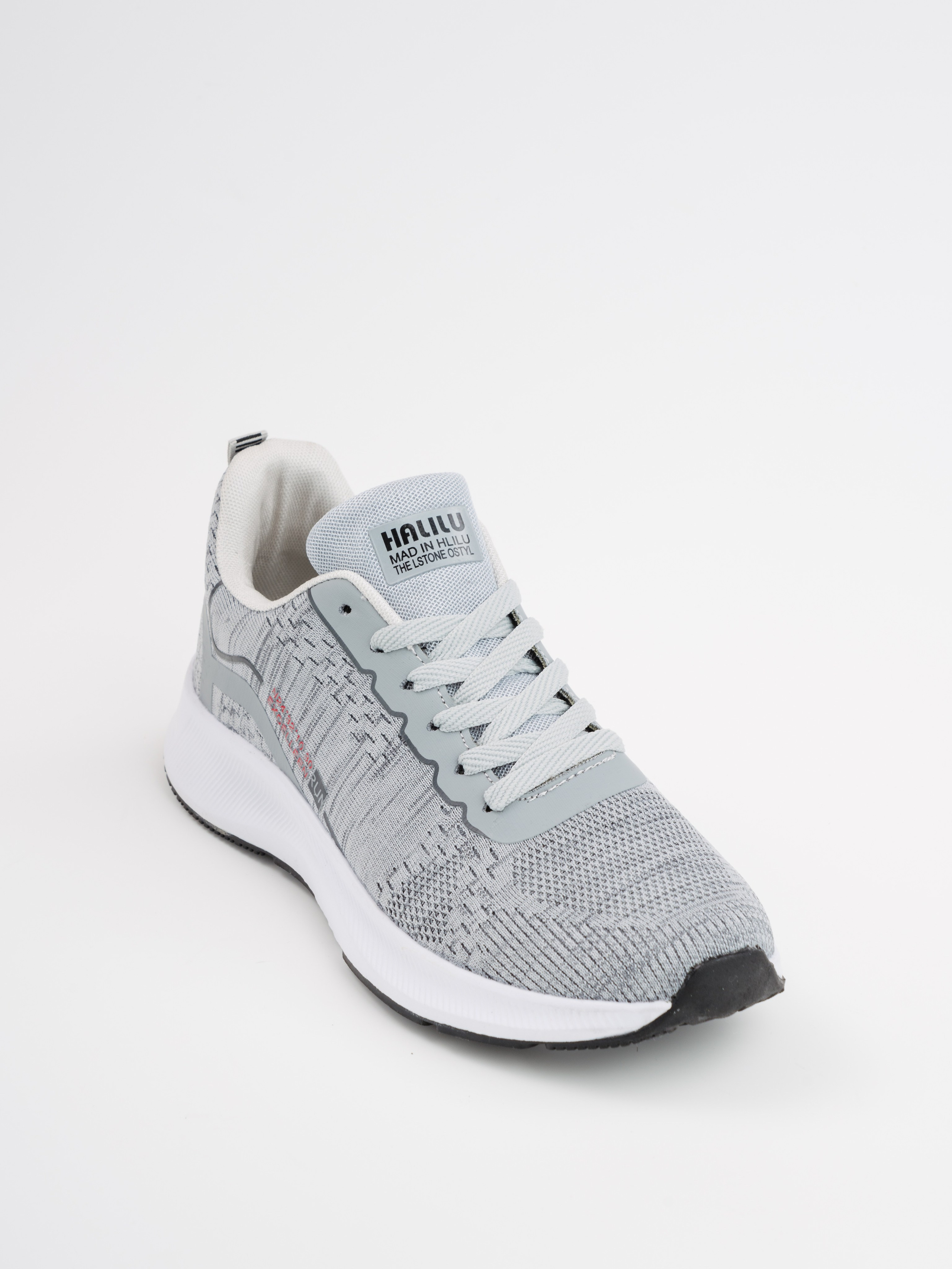 Предметная съемка и продакшн видео обуви для каталога, сайта, маркетплейсов. Студия коммерческой съемки ХВОЯ