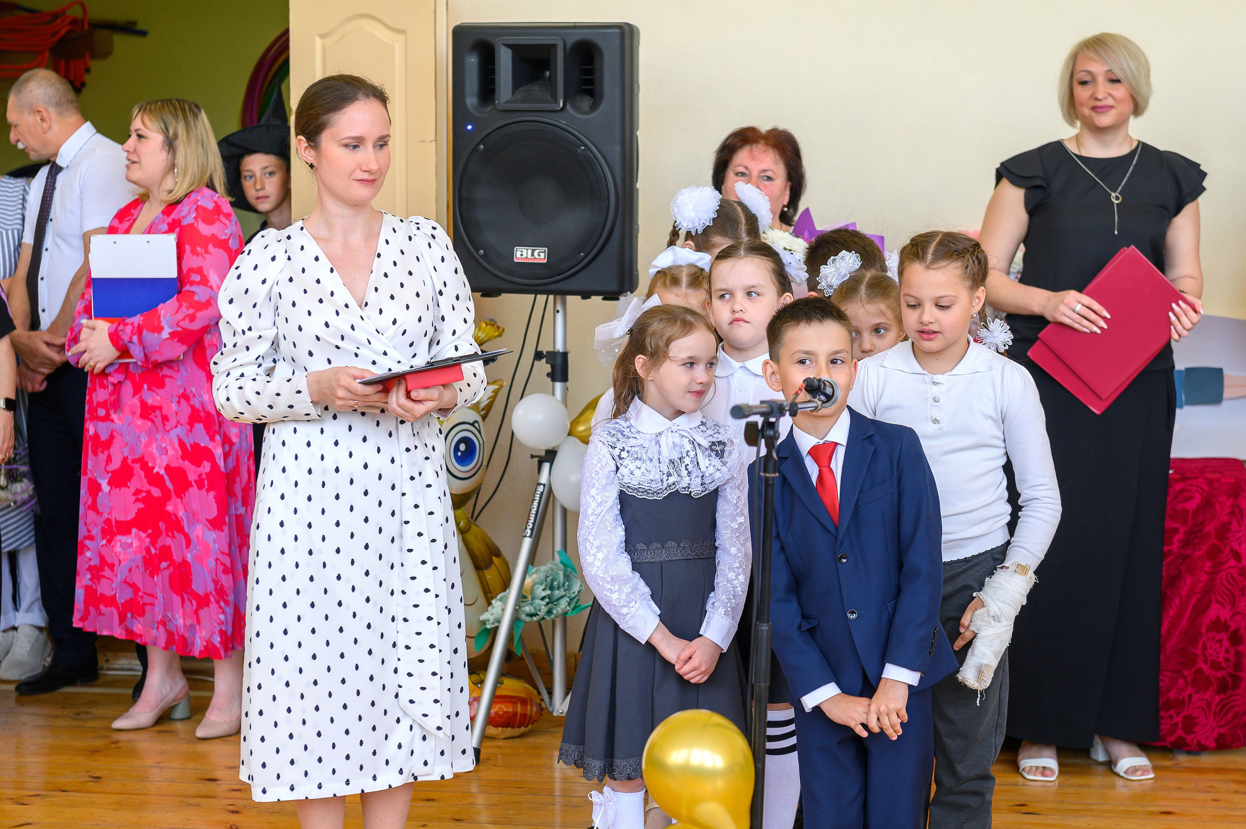 Последний звонок 2025. Фотограф Галина Лисанова, г. Брянск