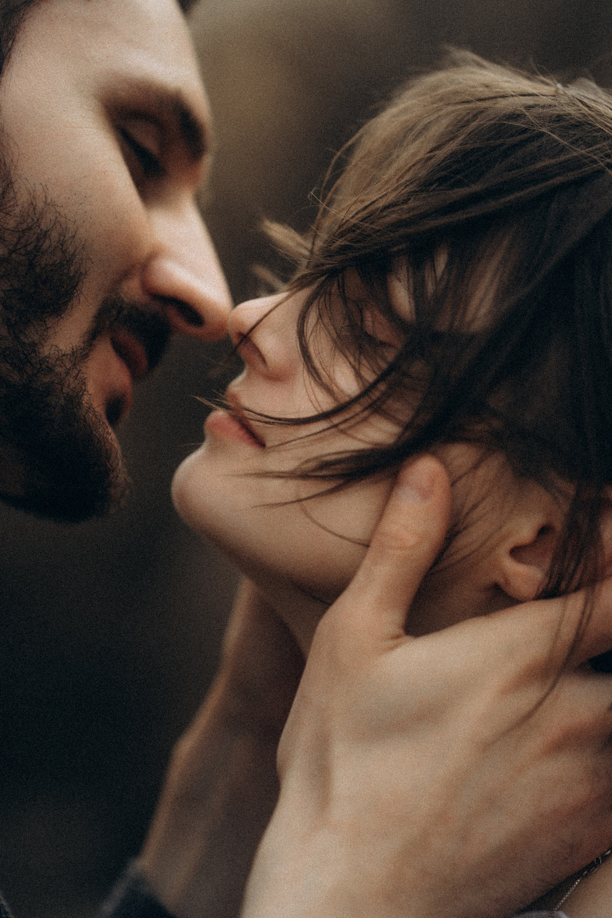 Возьми мою руку, возьми и всю мою жизнь. Фотограф Москва Селюкова Юлия