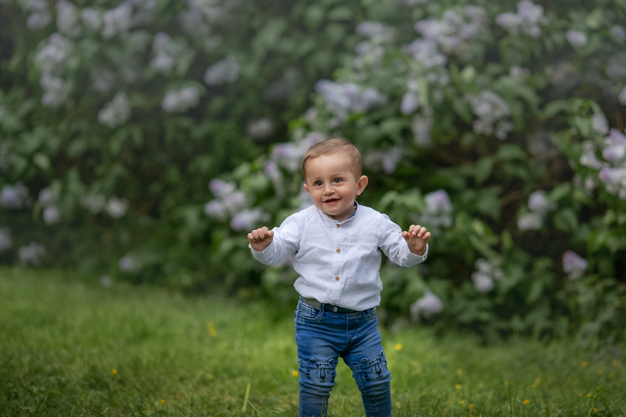 Семейная фотопрогулка в цветущем парке возле МГУ. Фотограф на Крещение, Венчание в Москве Ирина Шамина