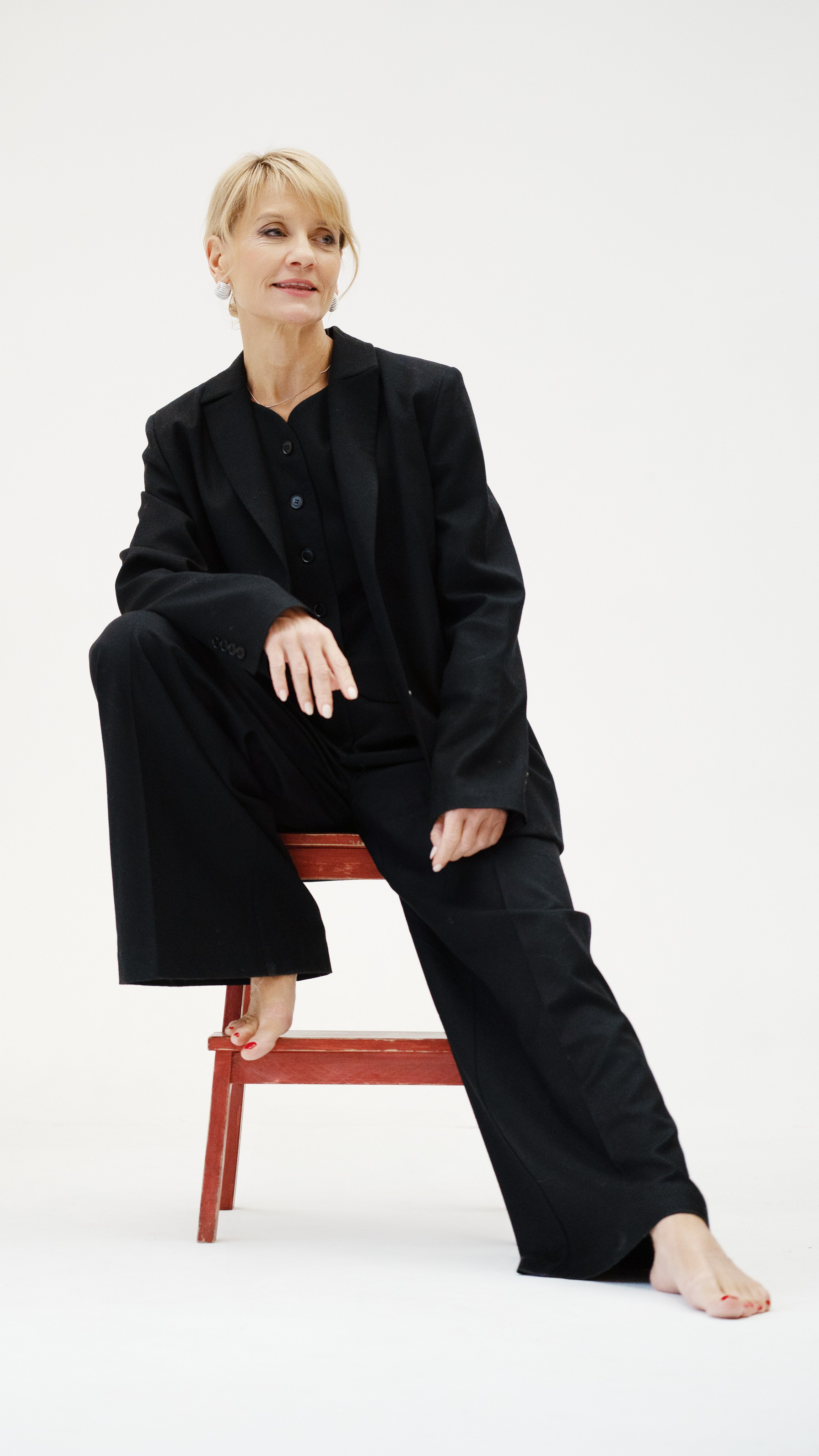 Женские студийные портреты. Главная