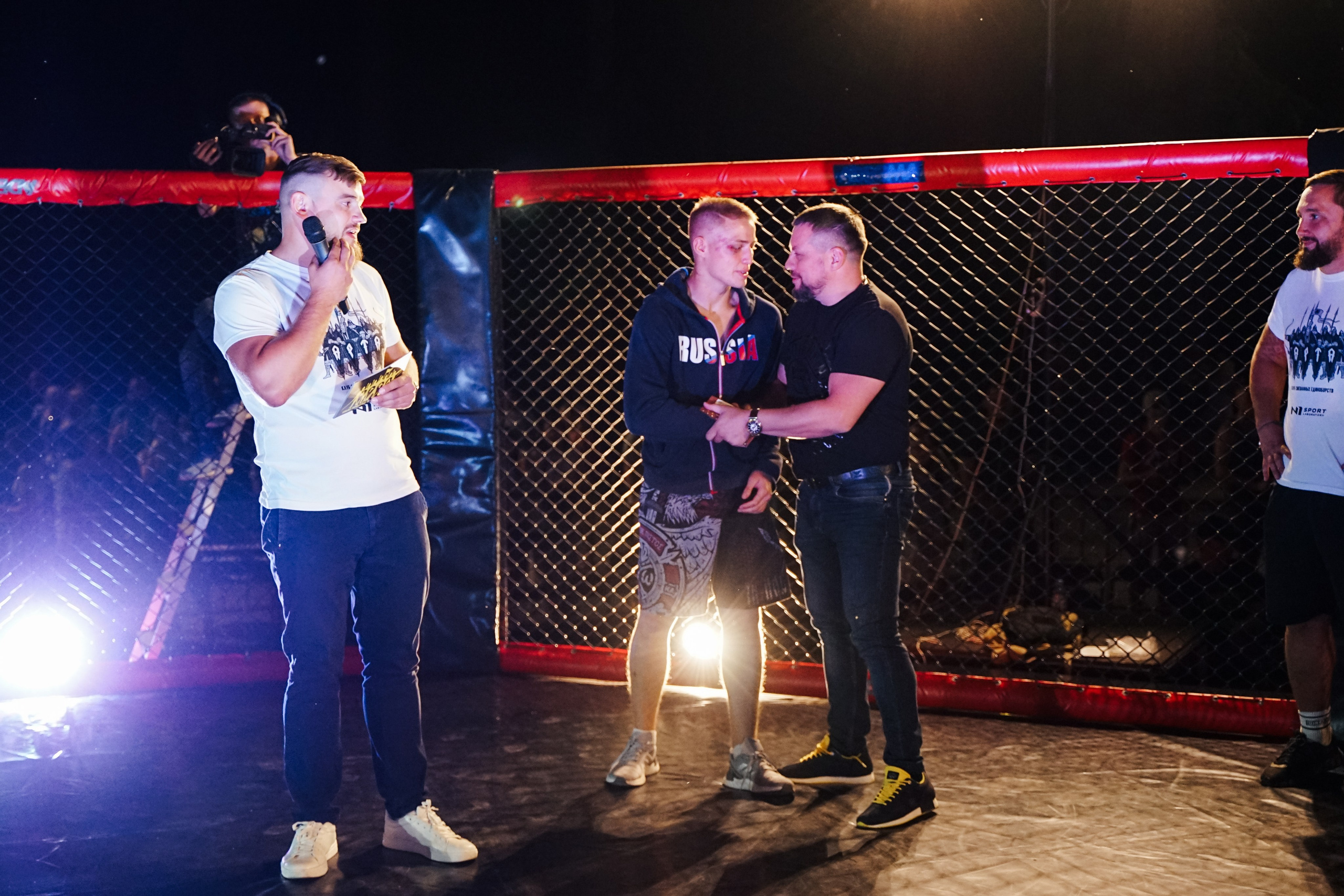 Вечер боев в ЦПКиО. Фотограф Надежда Погребняк | Рязань | Москва