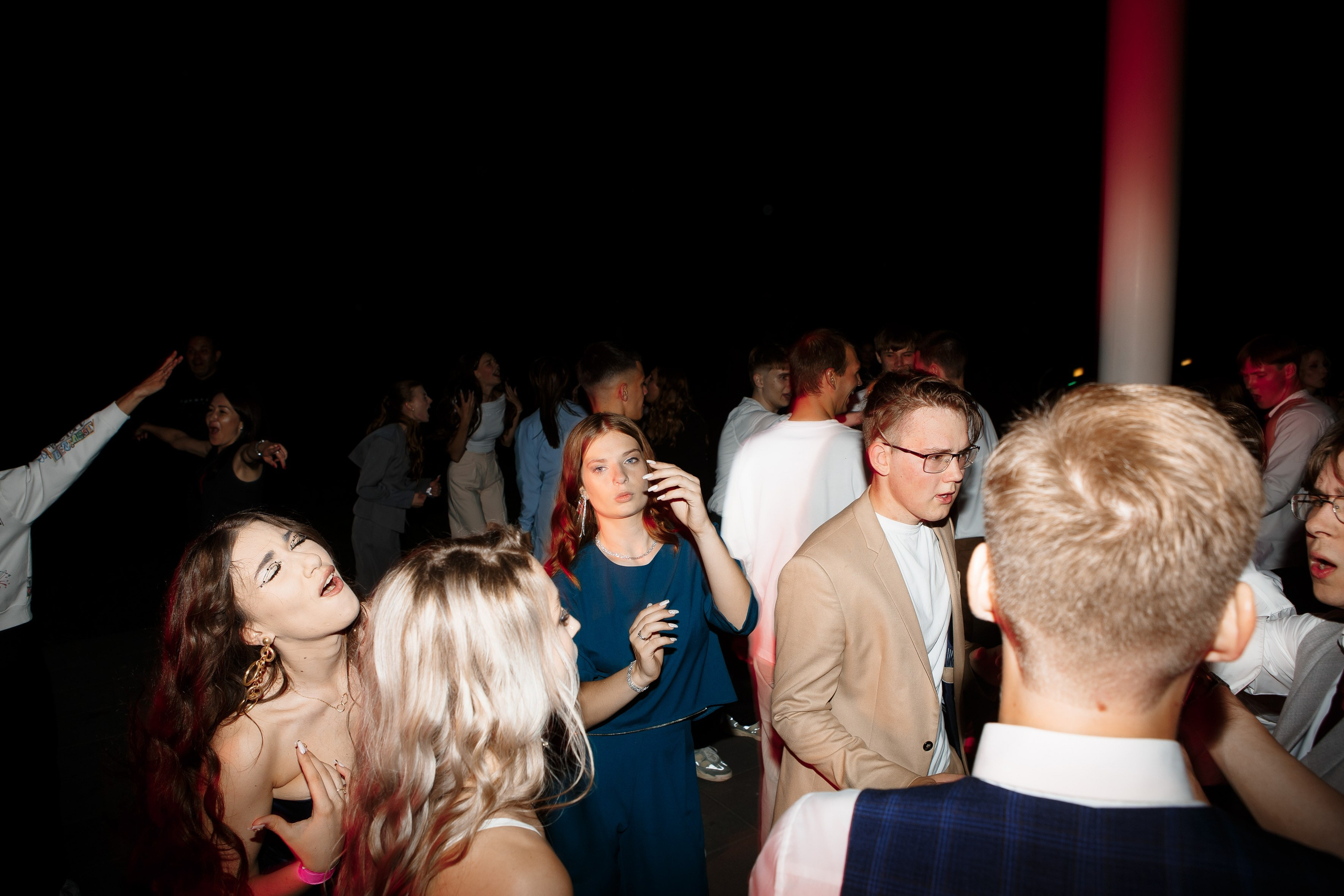 Выпускной Гимназия 12 2024 OpenHouse. Свадебный и портретный Фотограф в Липецке Дмитрий Котюков