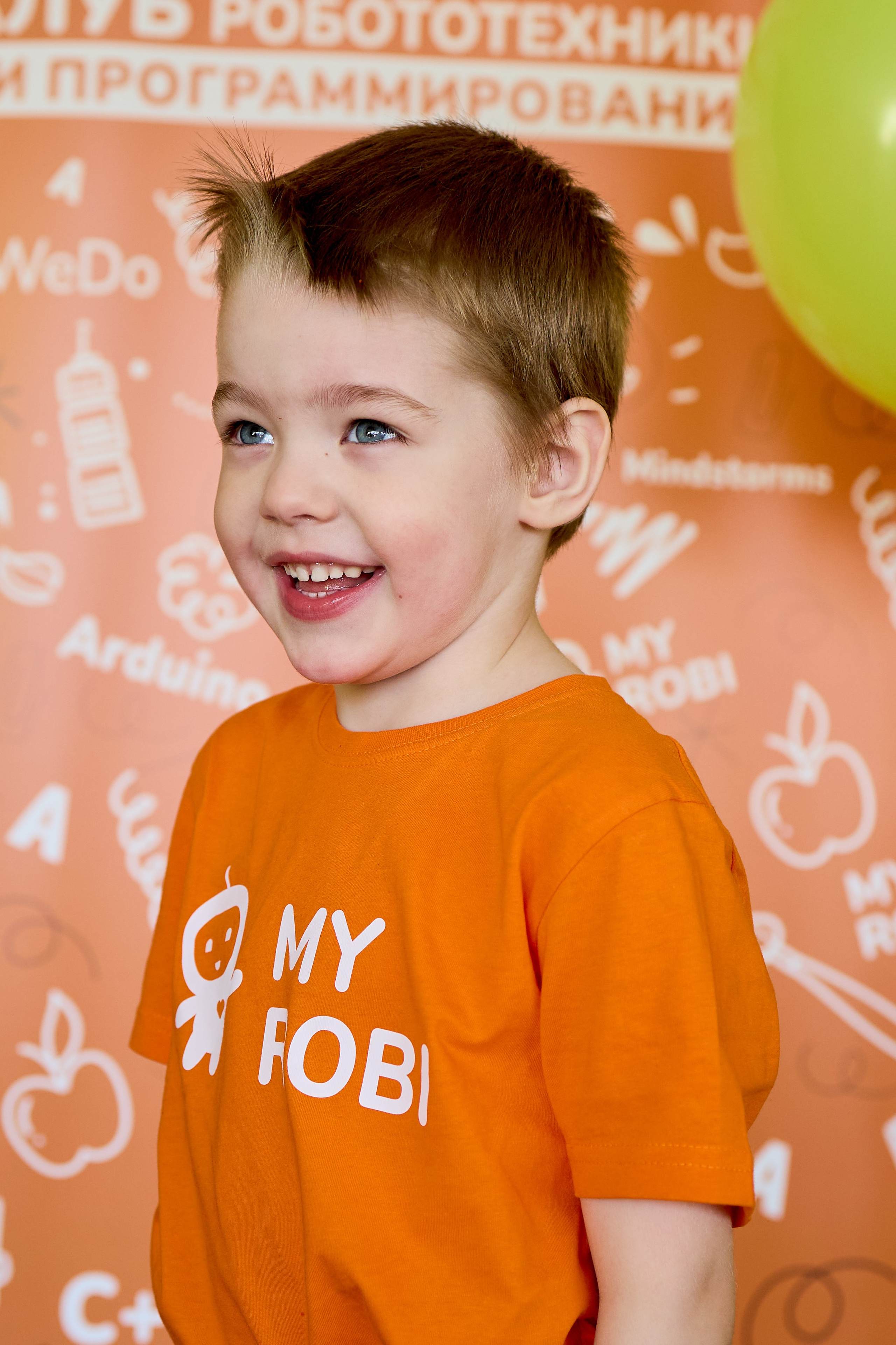 Клуб робототехники и программирования. Фотограф Настя Че