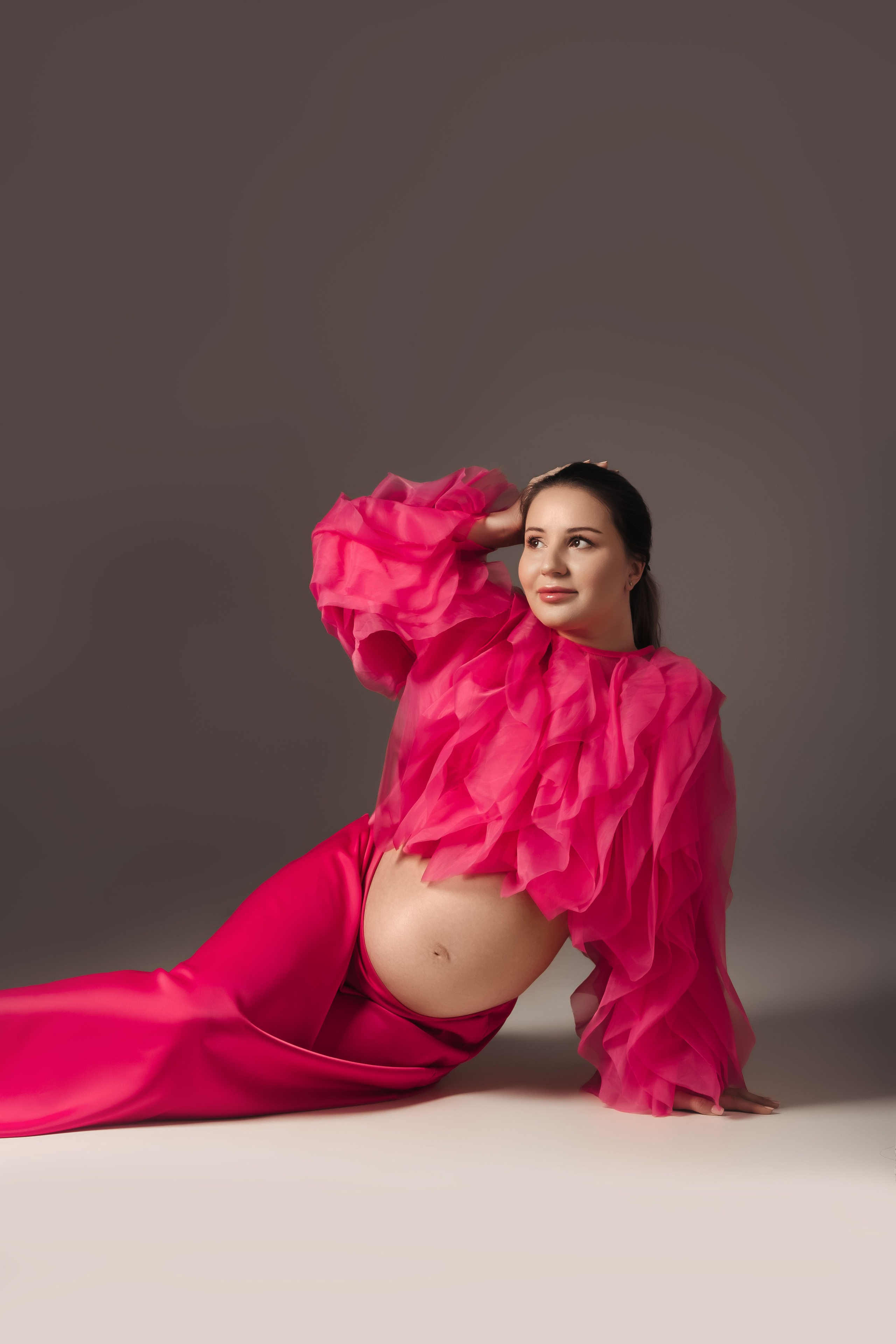 Беременность. Студия. Фотограф беременности Демочкина Елена