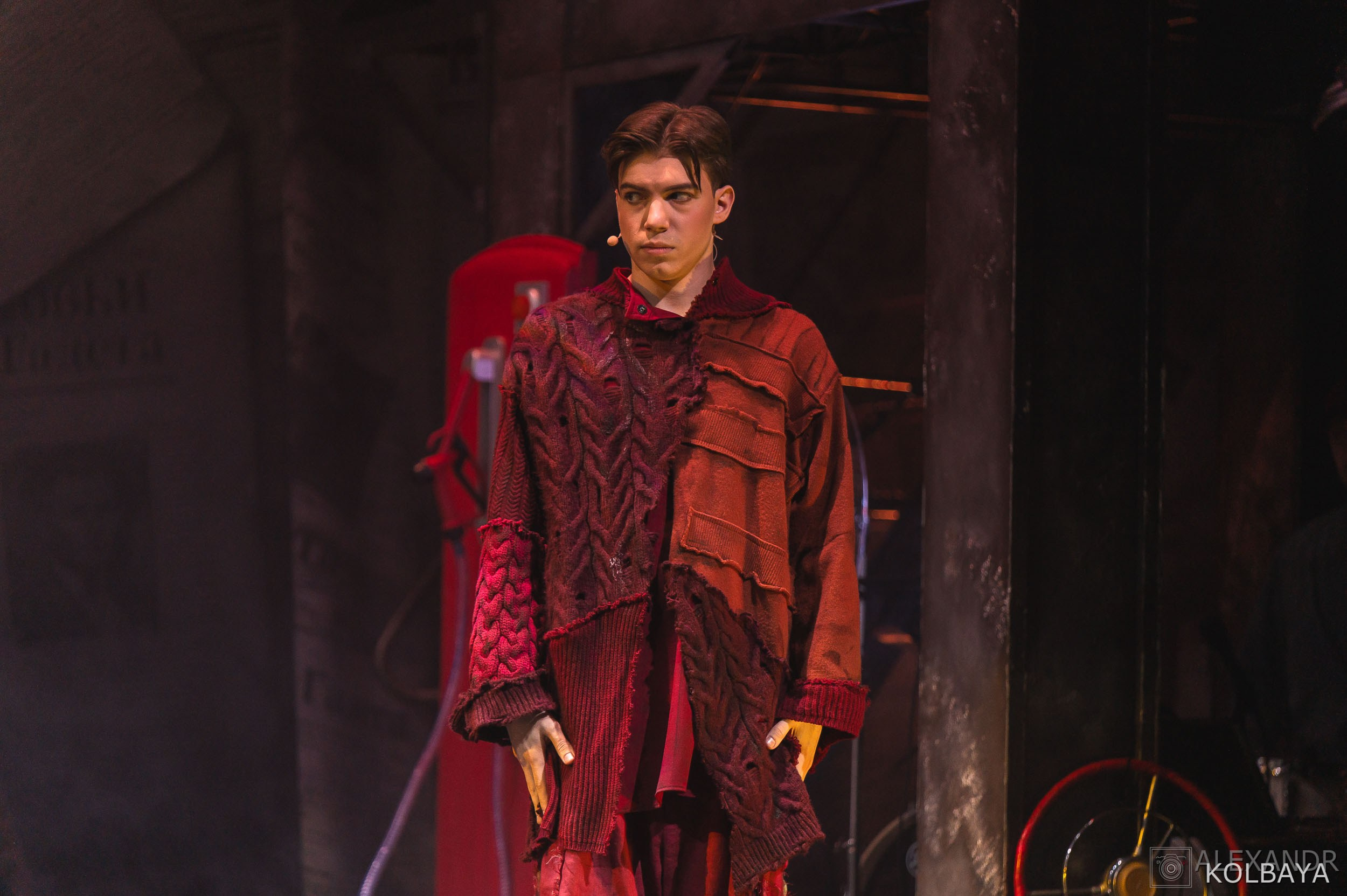 Фотографии со спектакля «Однажды в городе N». Концертный и театральный репортажный фотограф в Москве Александр Колбая