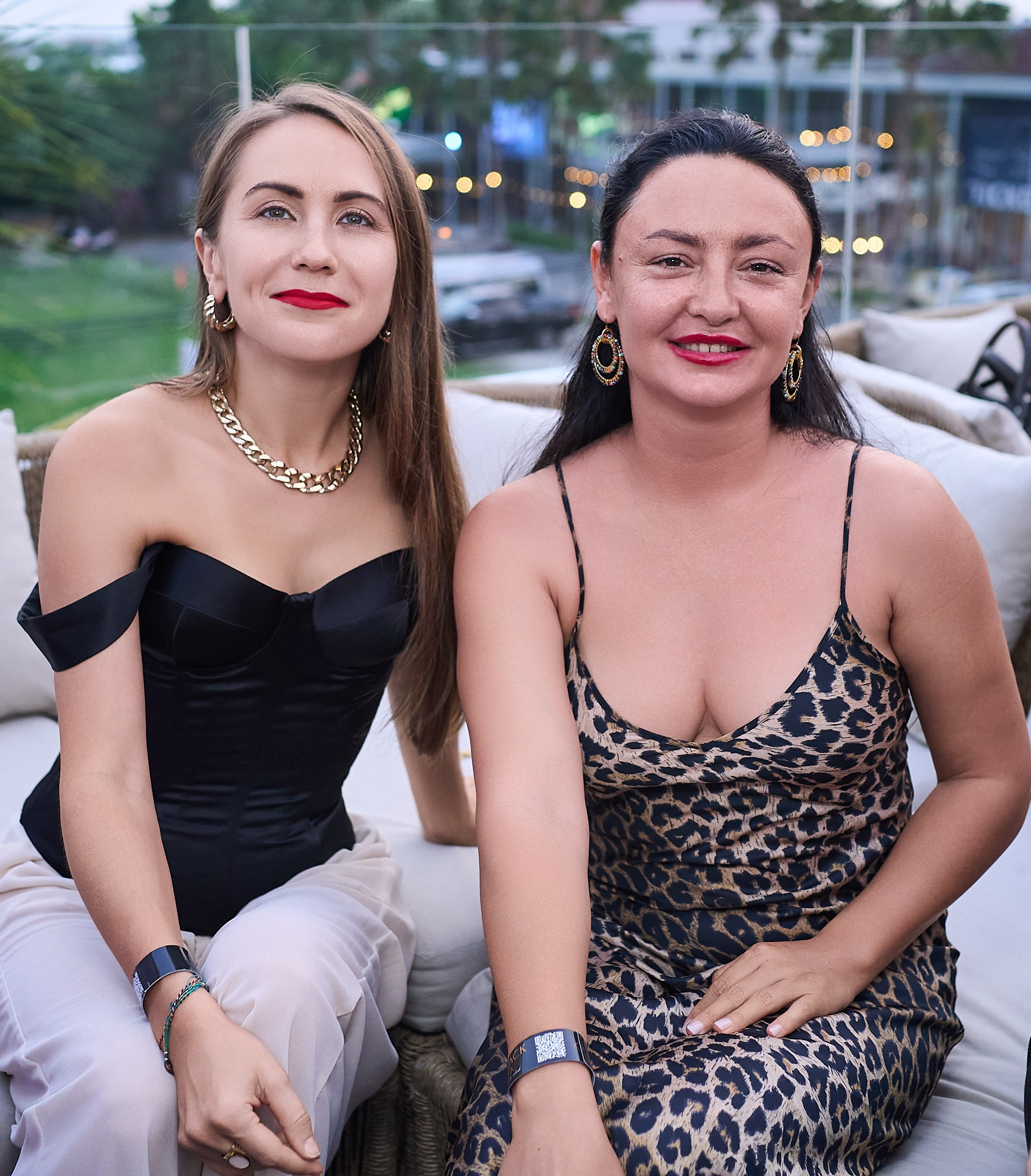 Black silk. Главная