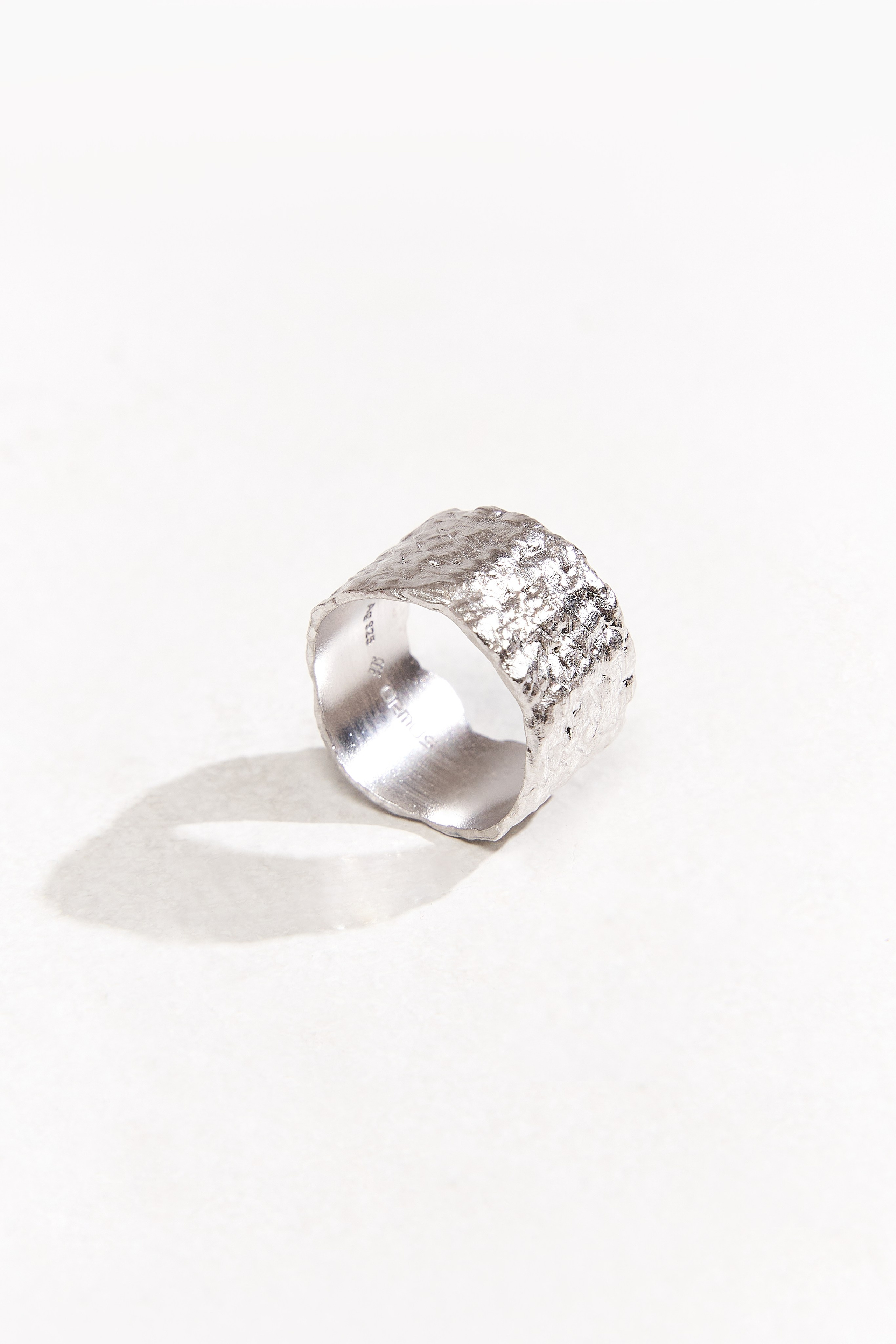 Ювелирные украшения. Фотограф для маркетплейсов в Москве