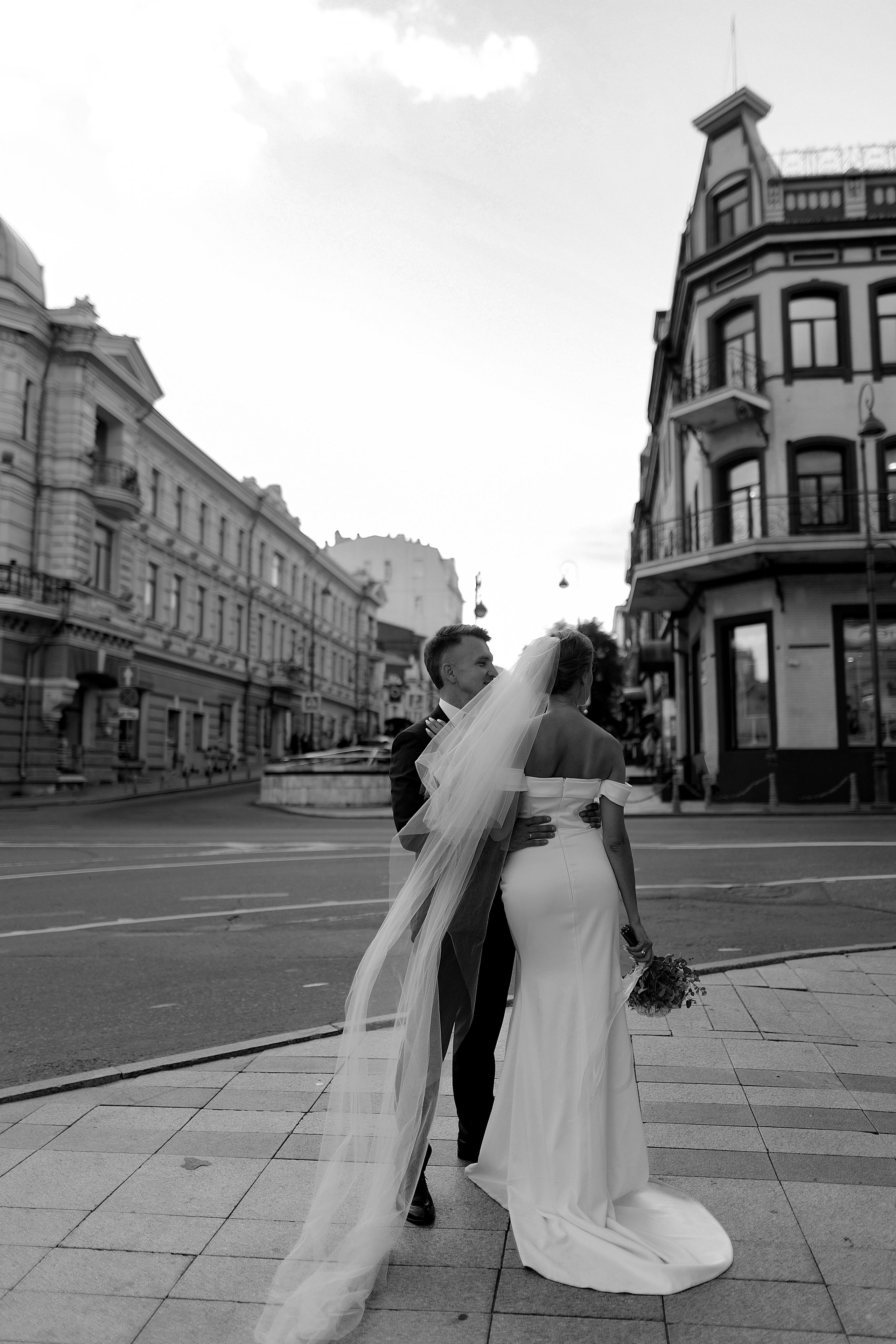 Свадебная прогулка в центре Владивостока в сентябре…. Семейный фотограф и фотограф беременности во Владивостоке