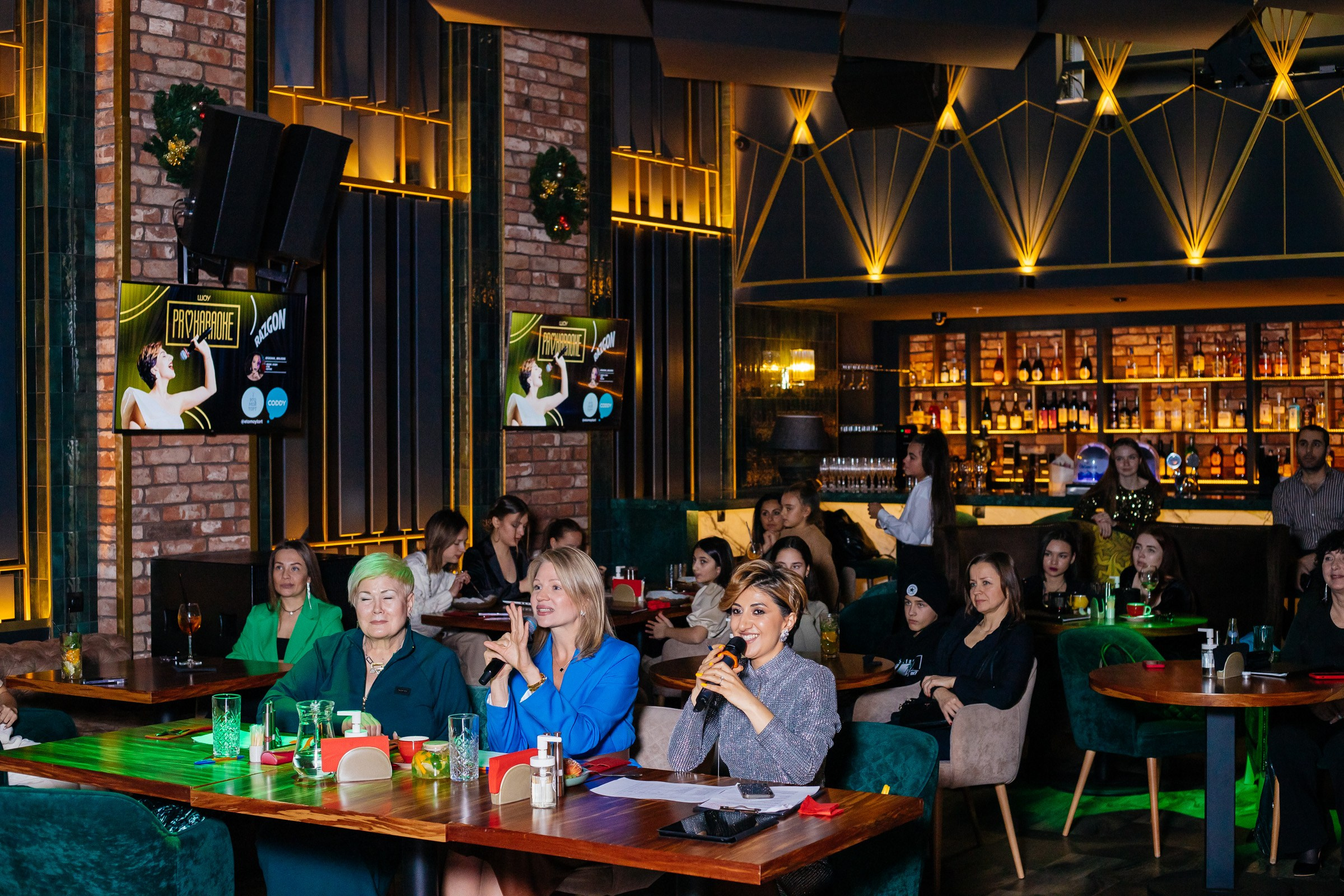 КАРАОКЕ БАР P'YANO. Репортажный и портретный фотограф в Екатеринбурге Гизатуллин Марат