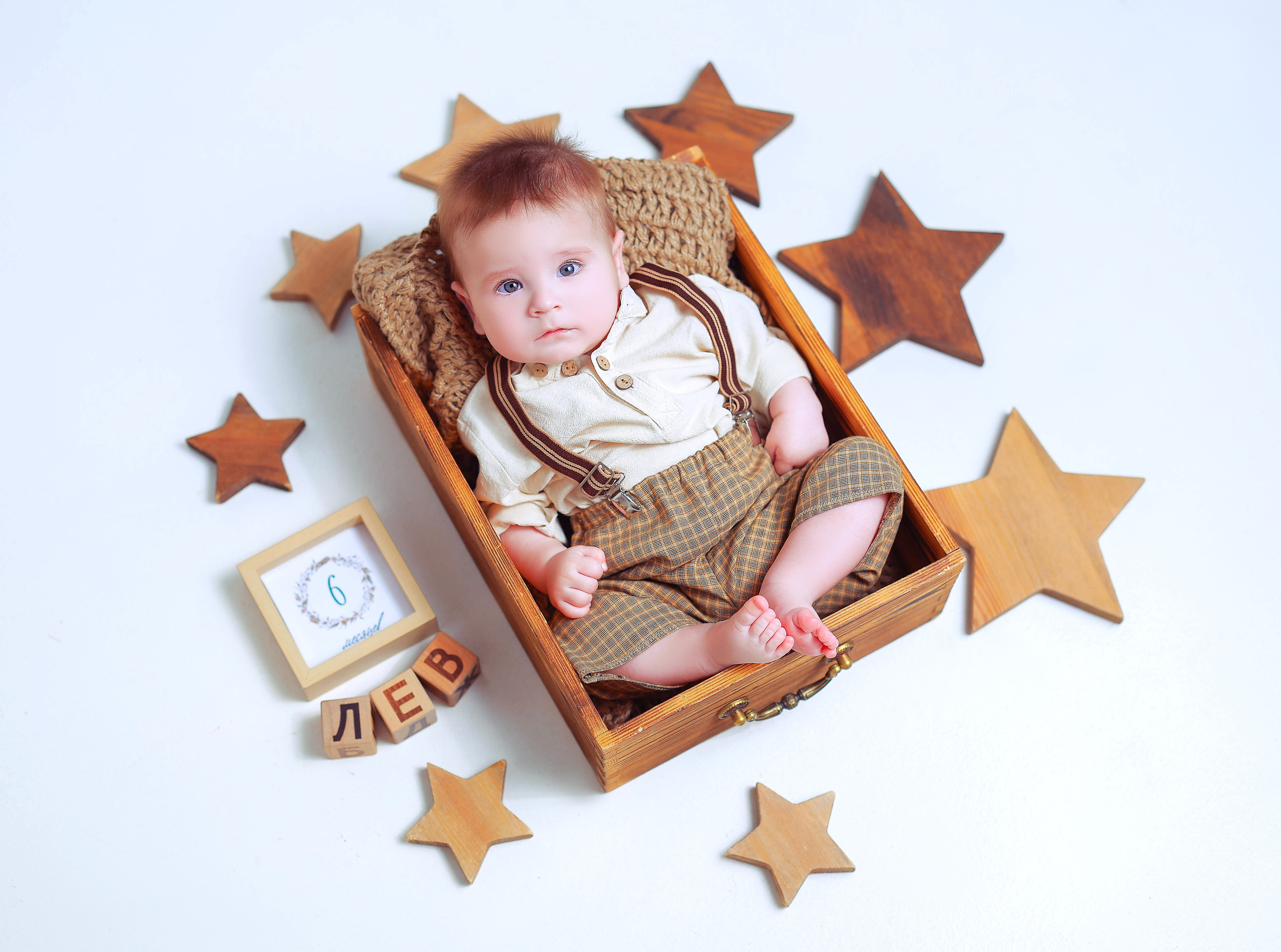 Мальчишки Антураж