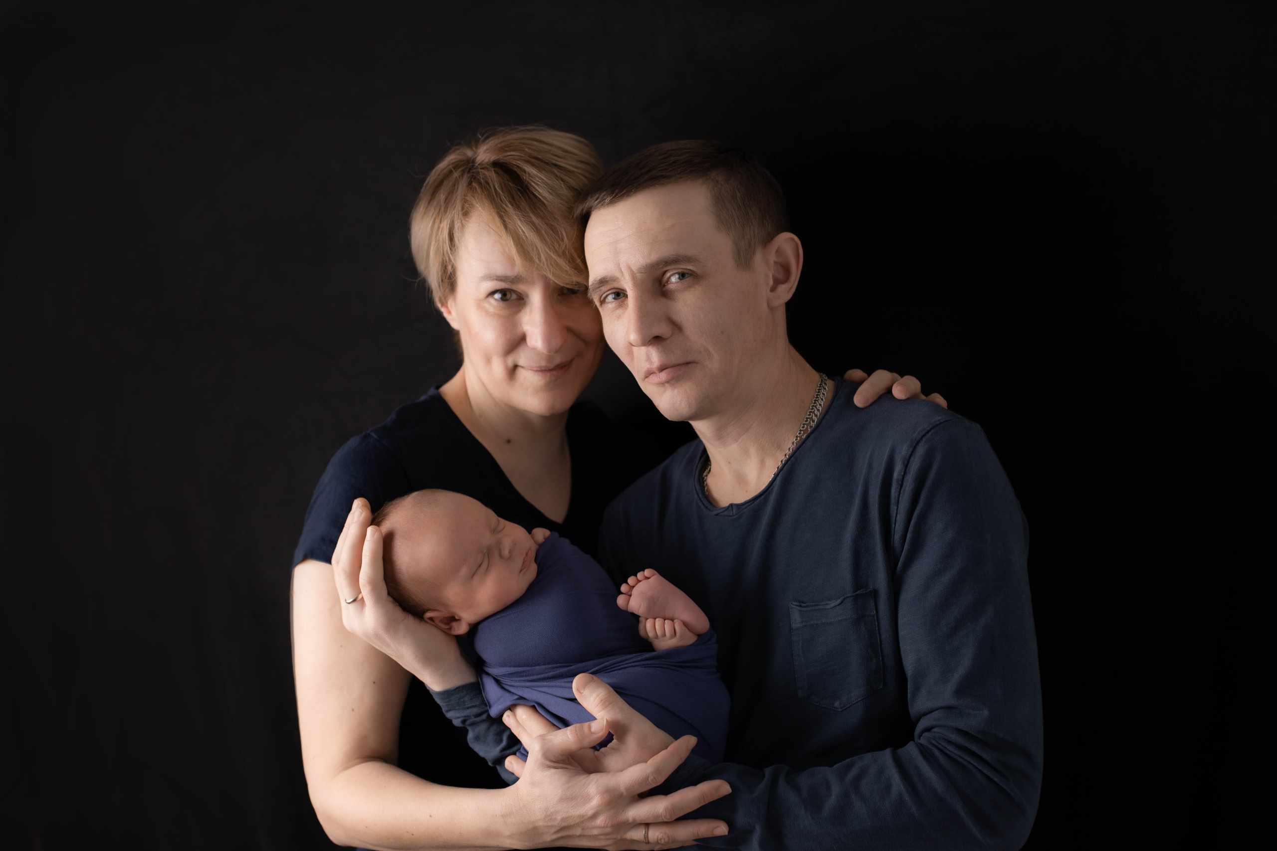 Портфолио Семья - Фотограф новорожденных: моменты счастья и связи. Фотограф новорожденных: волшебные моменты первых дней жизни