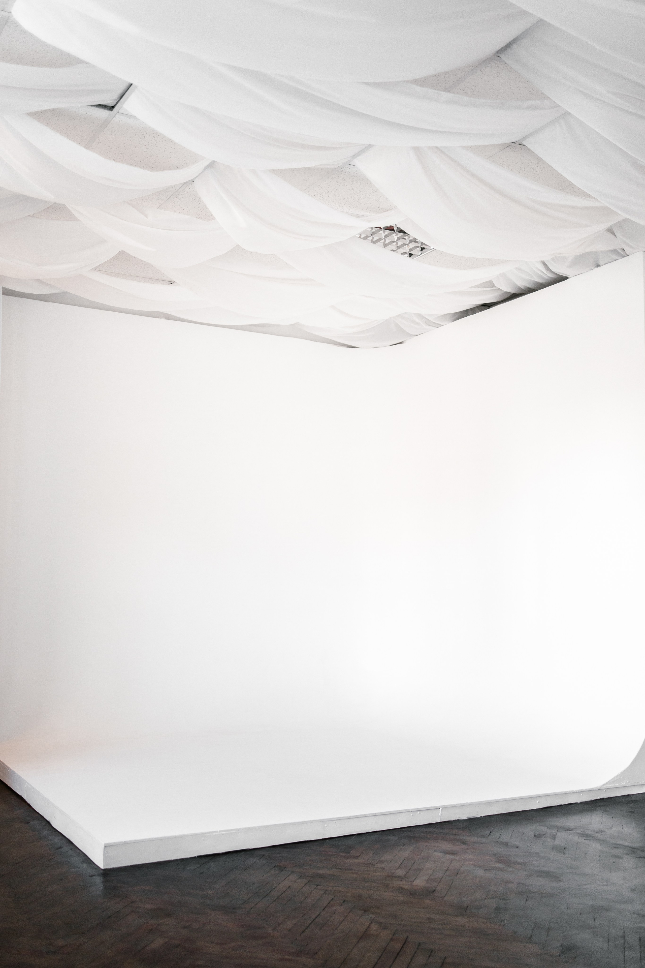 ИНТЕРЬЕР СТУДИИ. PLOMBIR PHOTOSTUDIO