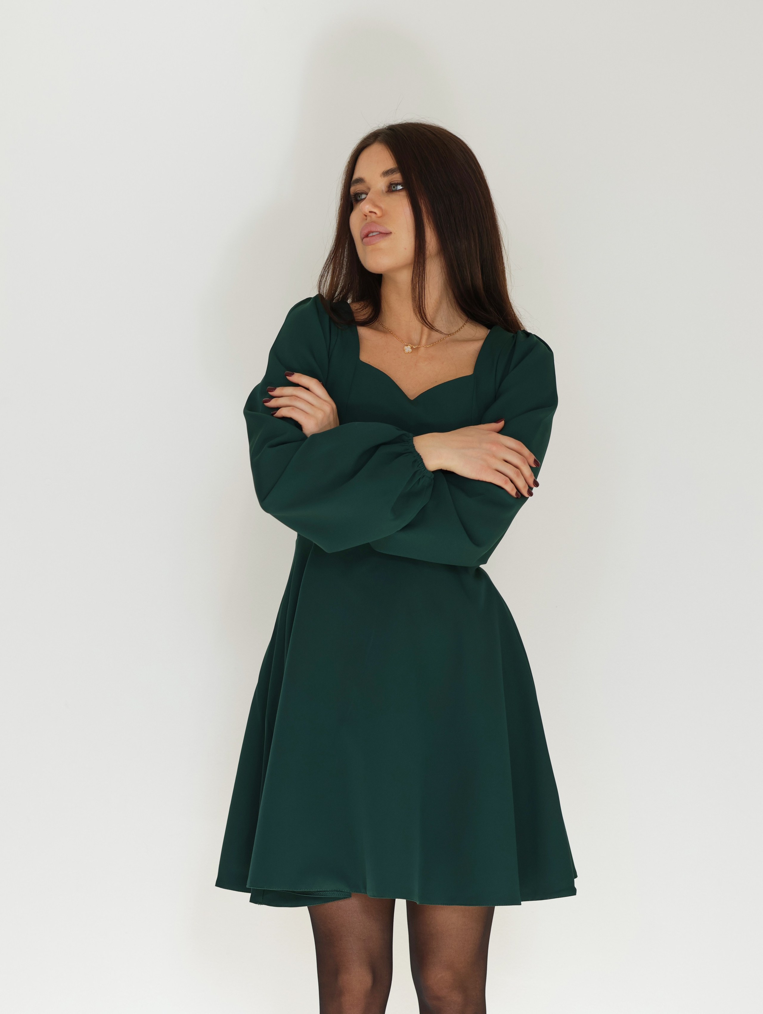Платье изумрудное Belle Ame. Фото съемка товаров для макретплейсов Воронеж