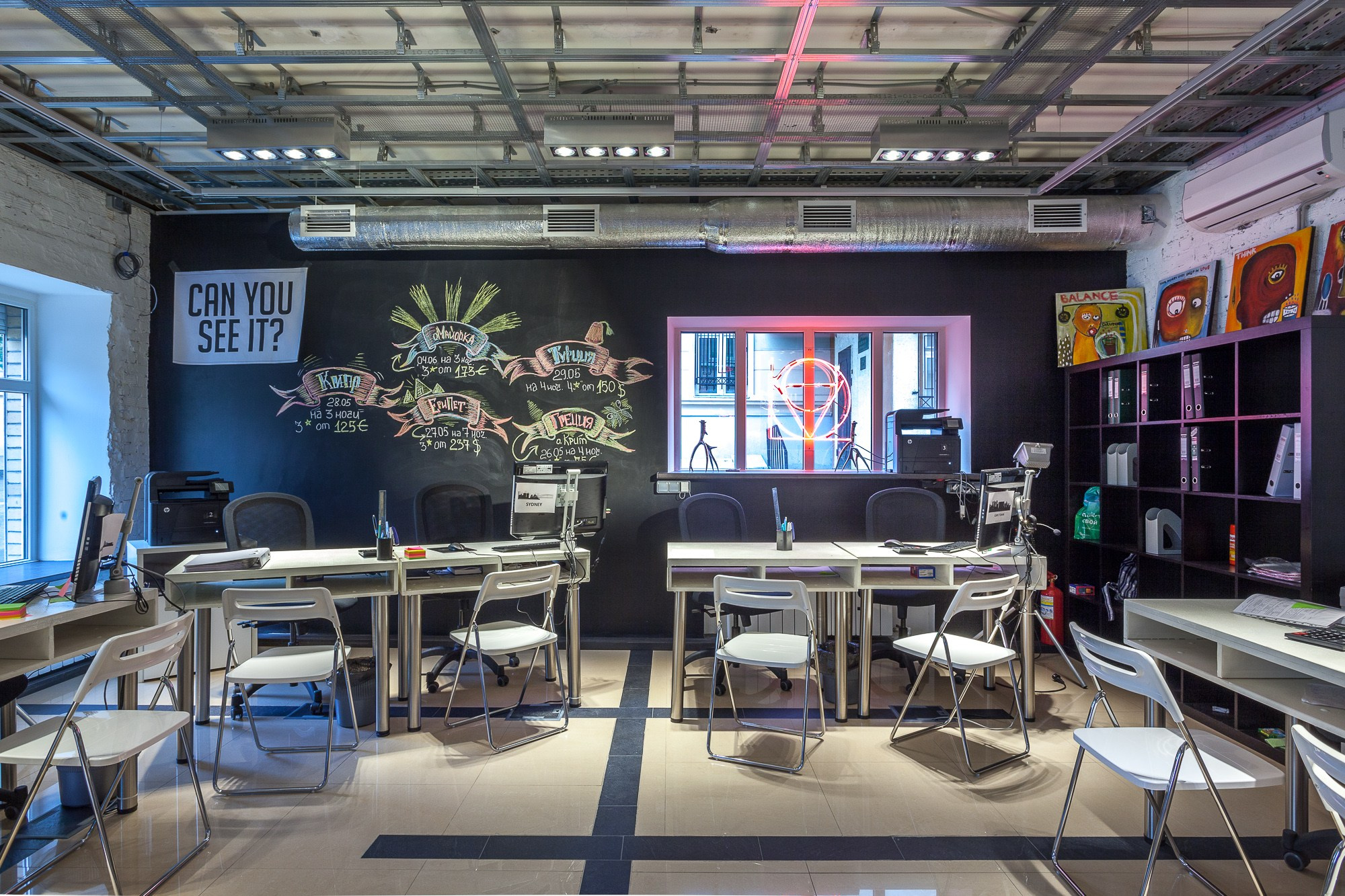 ОФИС АГЕНСТВА НА ЯУЗСКОЙ                                                             Архитектура: Зайцев С.                                                                                Дизайн: Работнов А.   