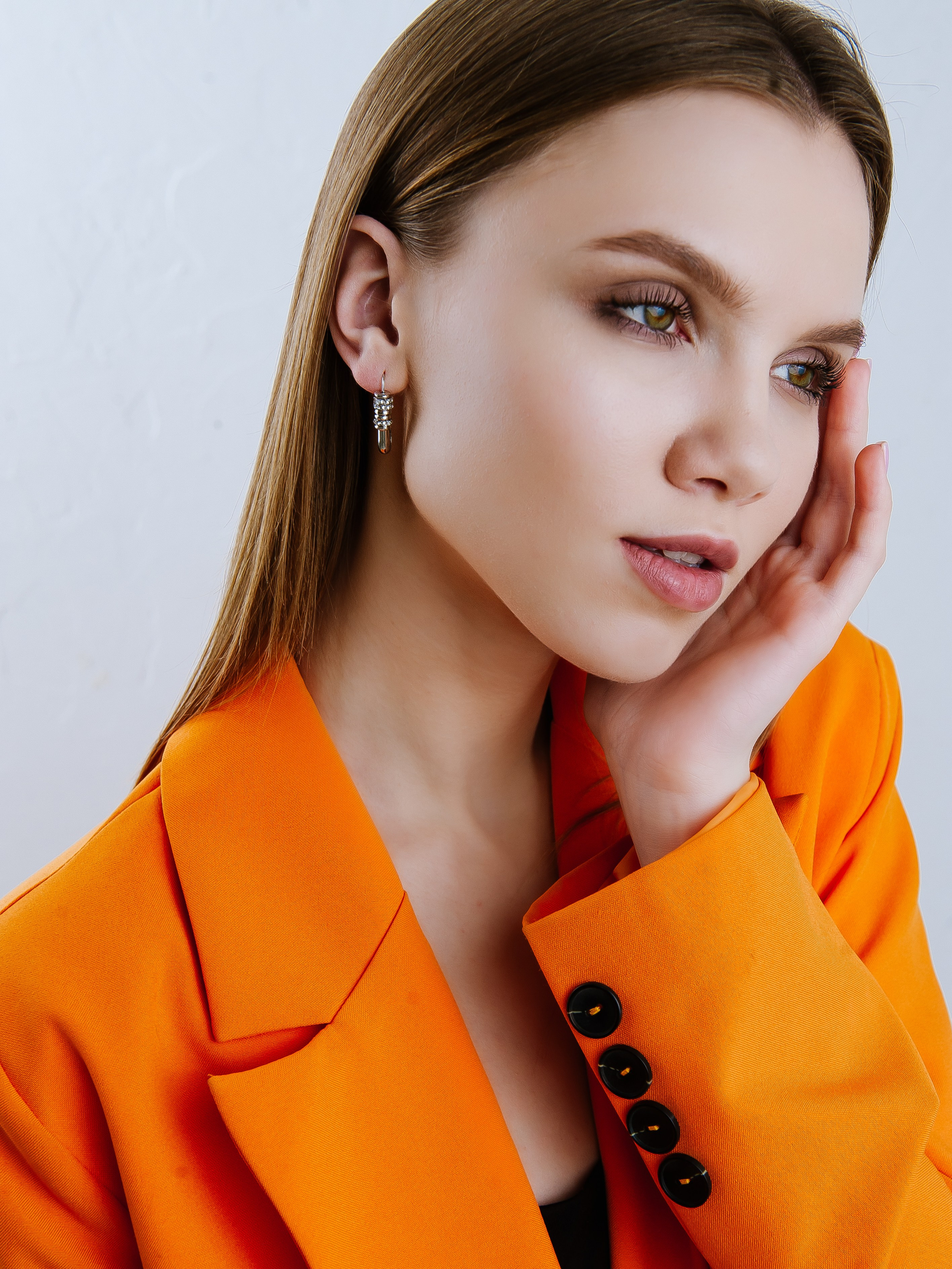 Бижутерия на модели. Ozon/wb