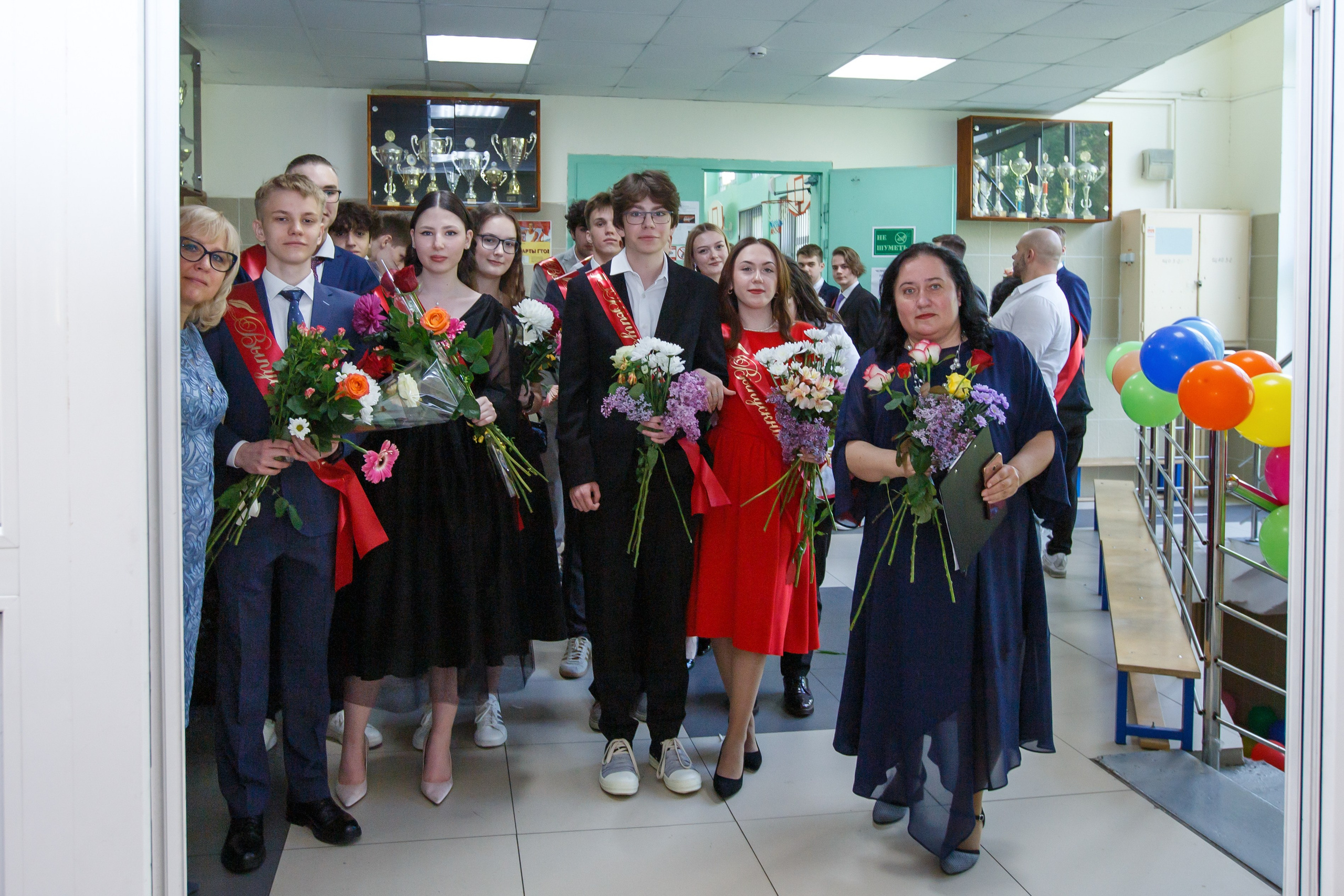 11 класс / Последний звонок / Гимназия № 1558 / г. Москва. Детский и семейный фотограф Мария Киселёва. Москва