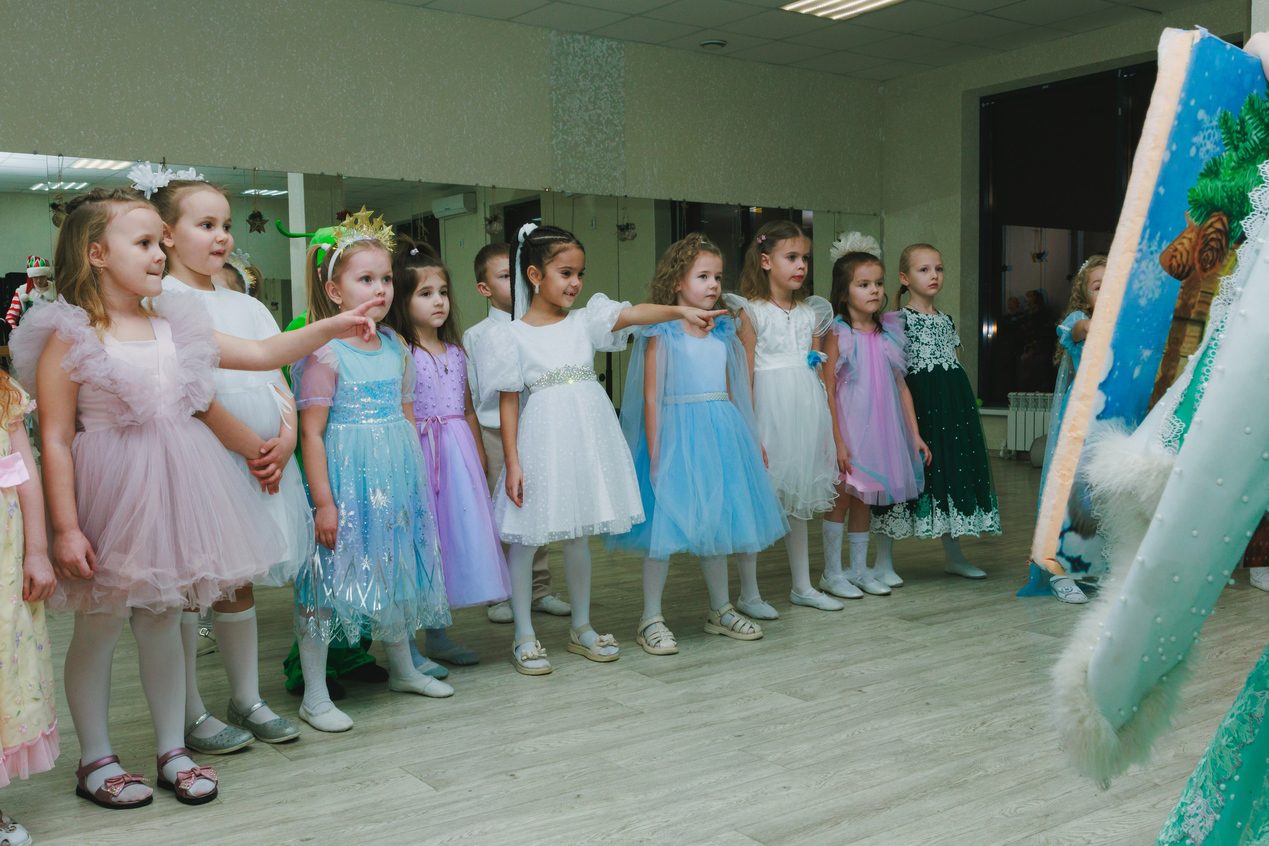 Новогодний утренник в детском танцевальном коллективе. Фотограф Воронеж, Новая Усмань Мария Бублик
