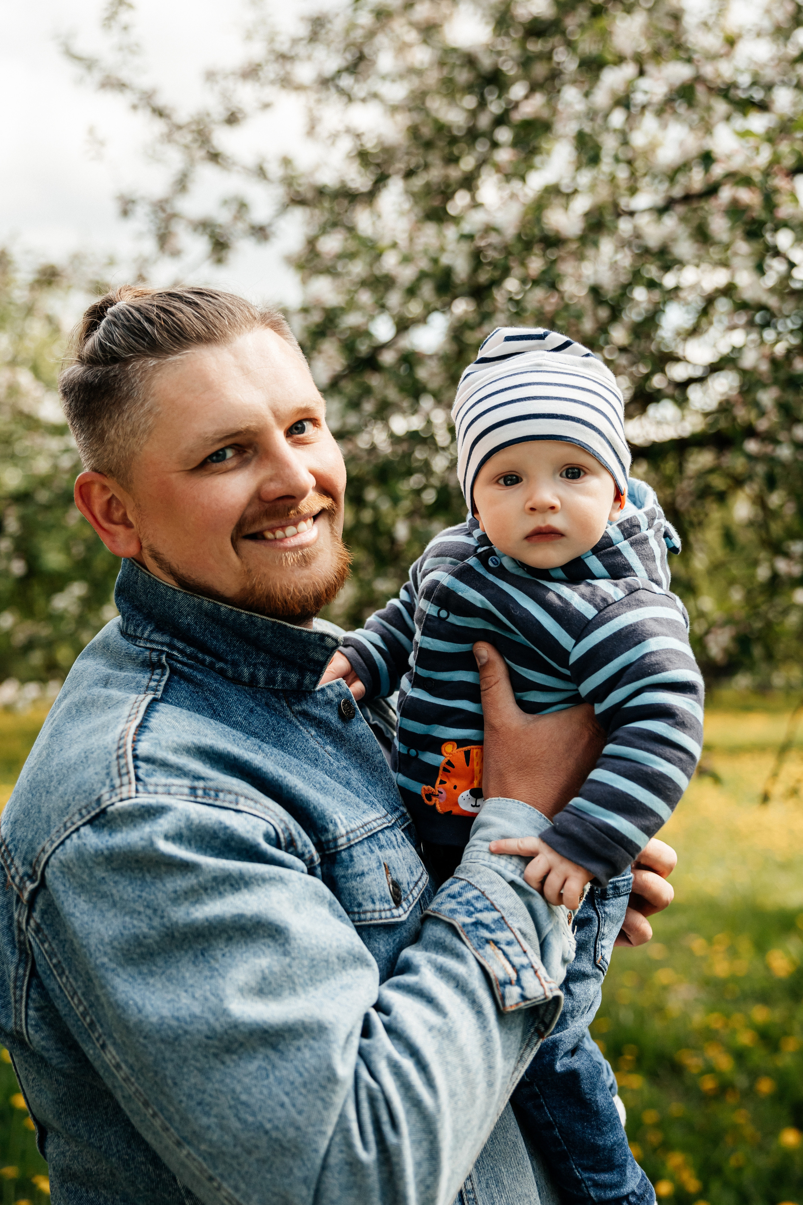 На улице весной. Свадебный и портретный фотограф Минск Евсович Инна