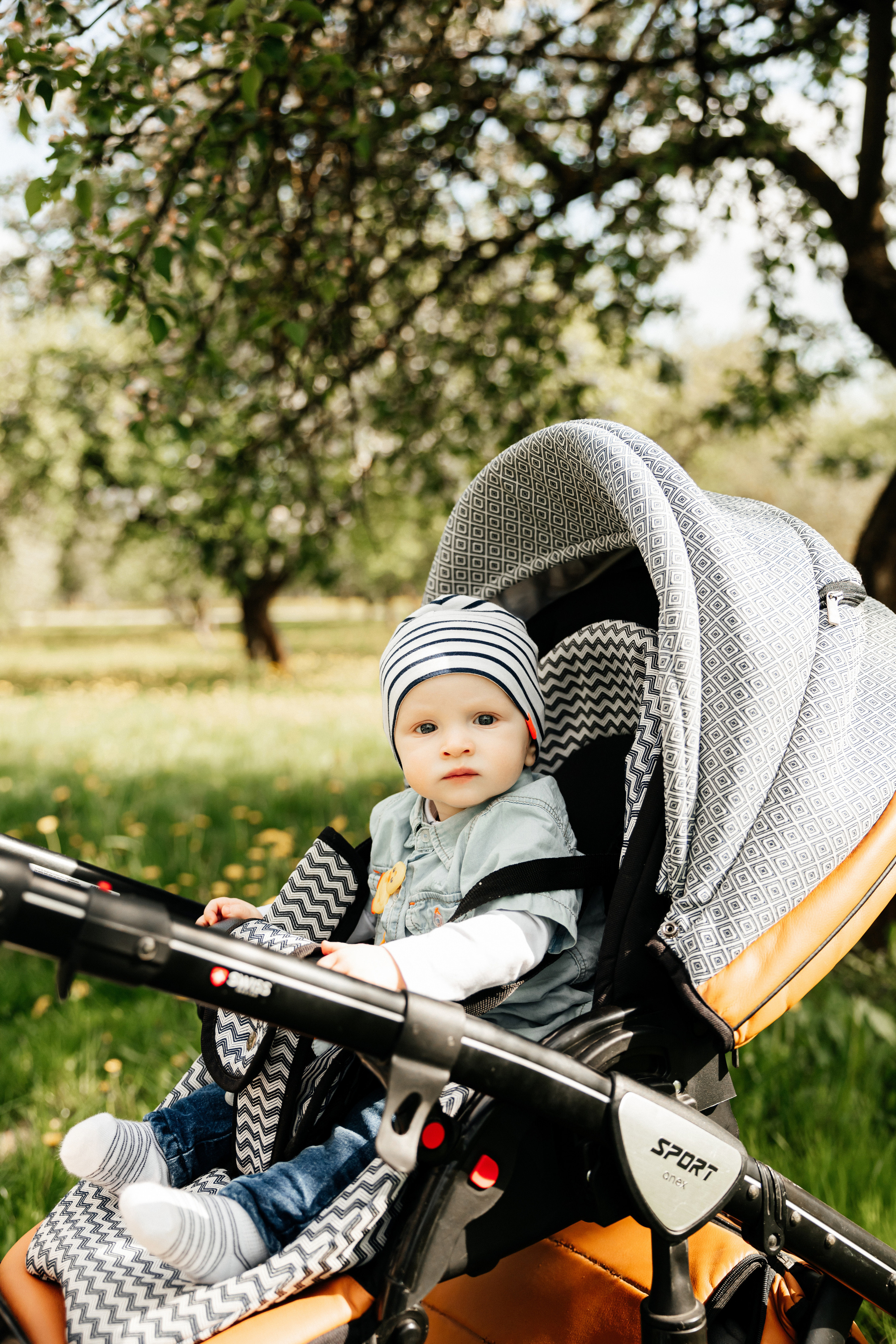 На улице весной. Свадебный и портретный фотограф Минск Евсович Инна