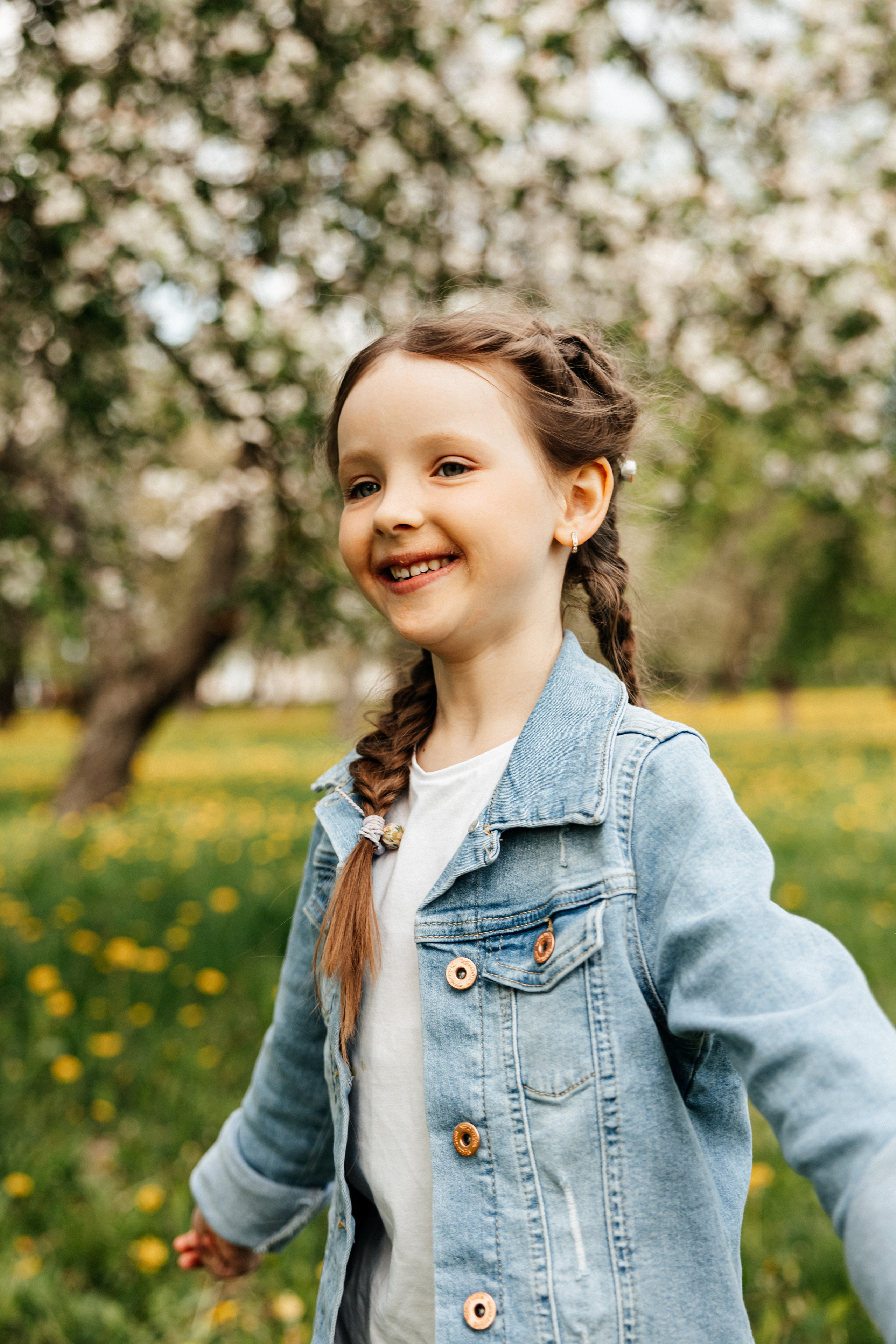 На улице весной. Свадебный и портретный фотограф Минск Евсович Инна