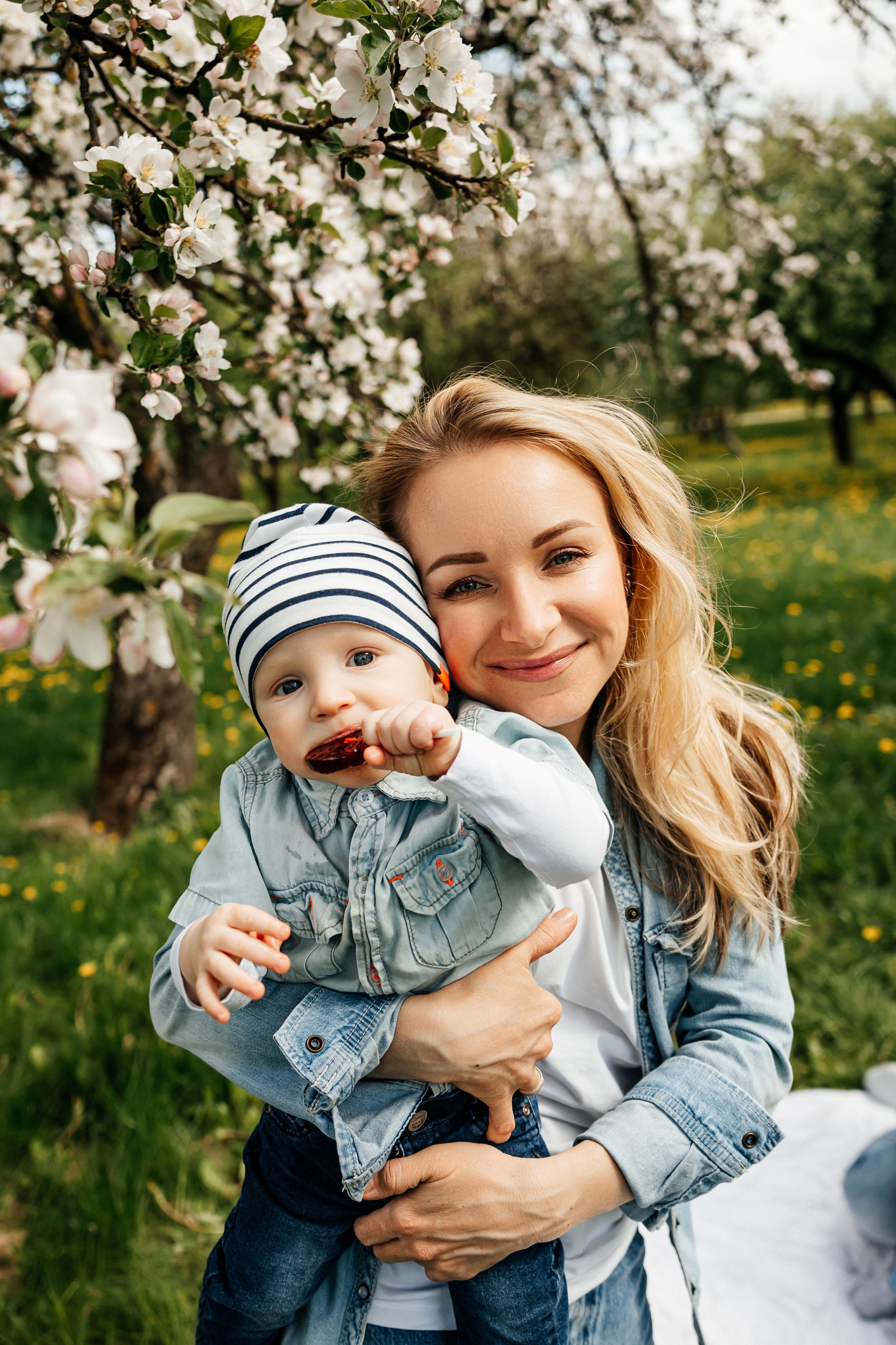 На улице весной. Свадебный и портретный фотограф Минск Евсович Инна