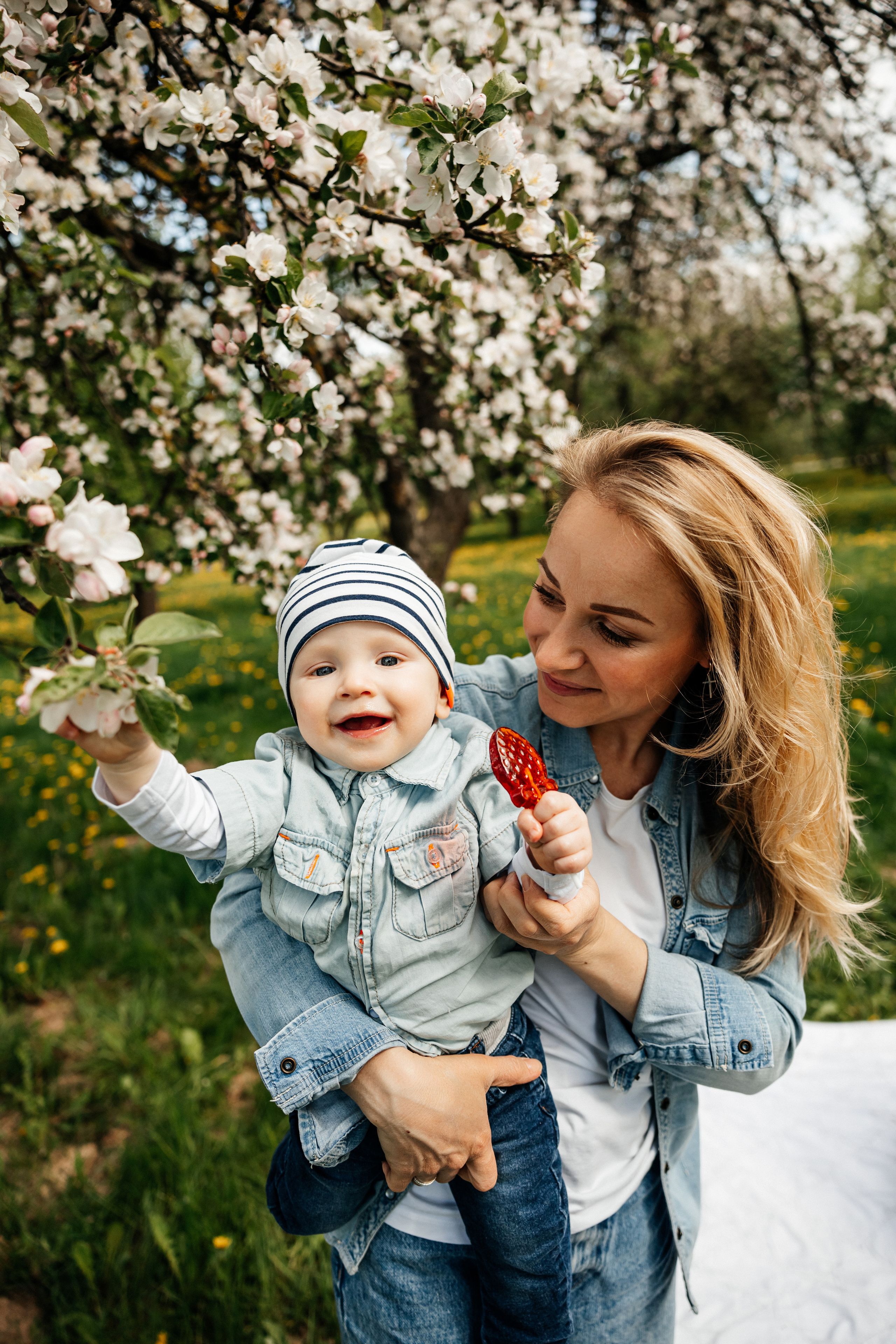 На улице весной. Свадебный и портретный фотограф Минск Евсович Инна