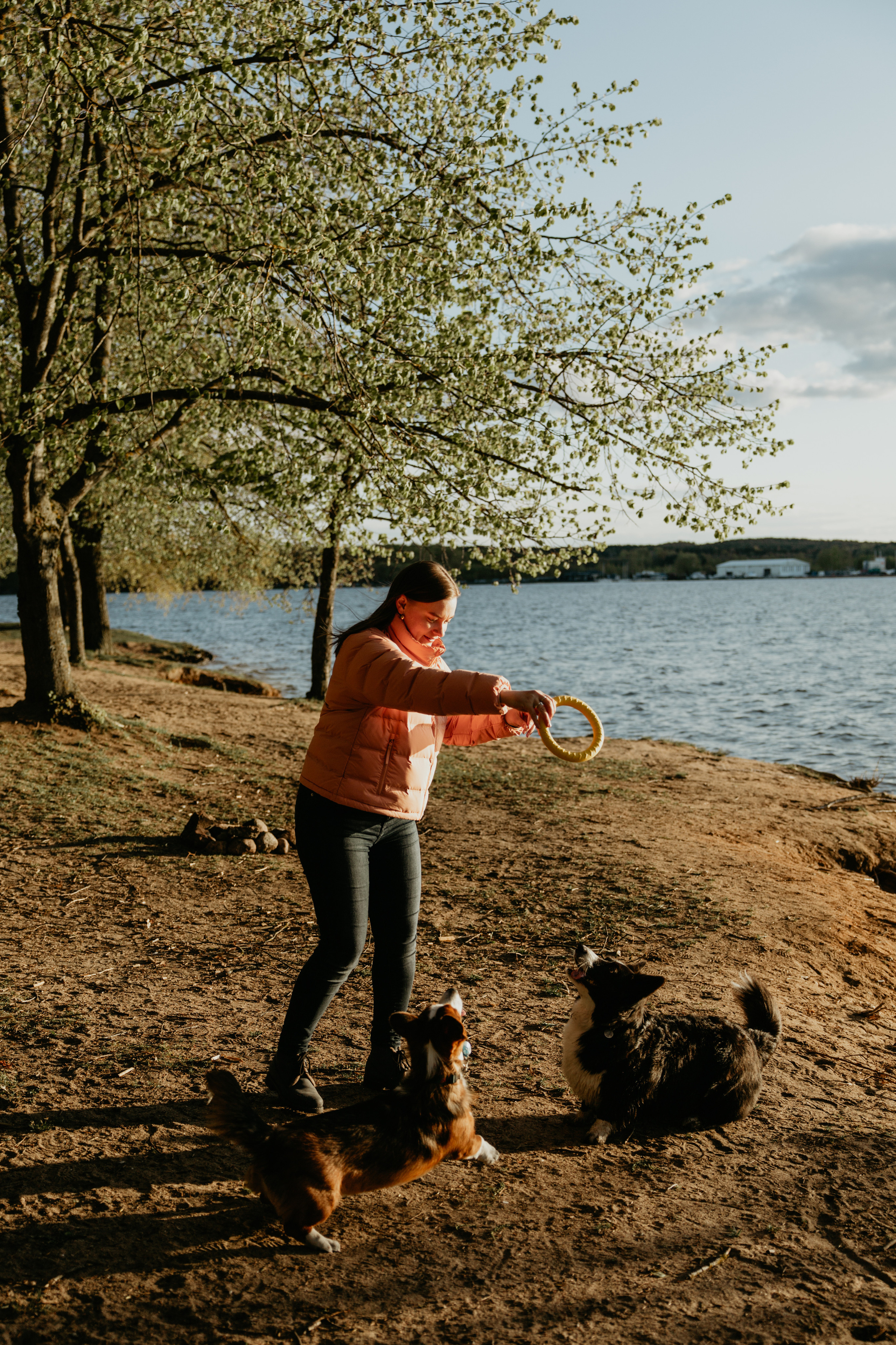 С Корги на Минском море. Свадебный и портретный фотограф Минск Евсович Инна