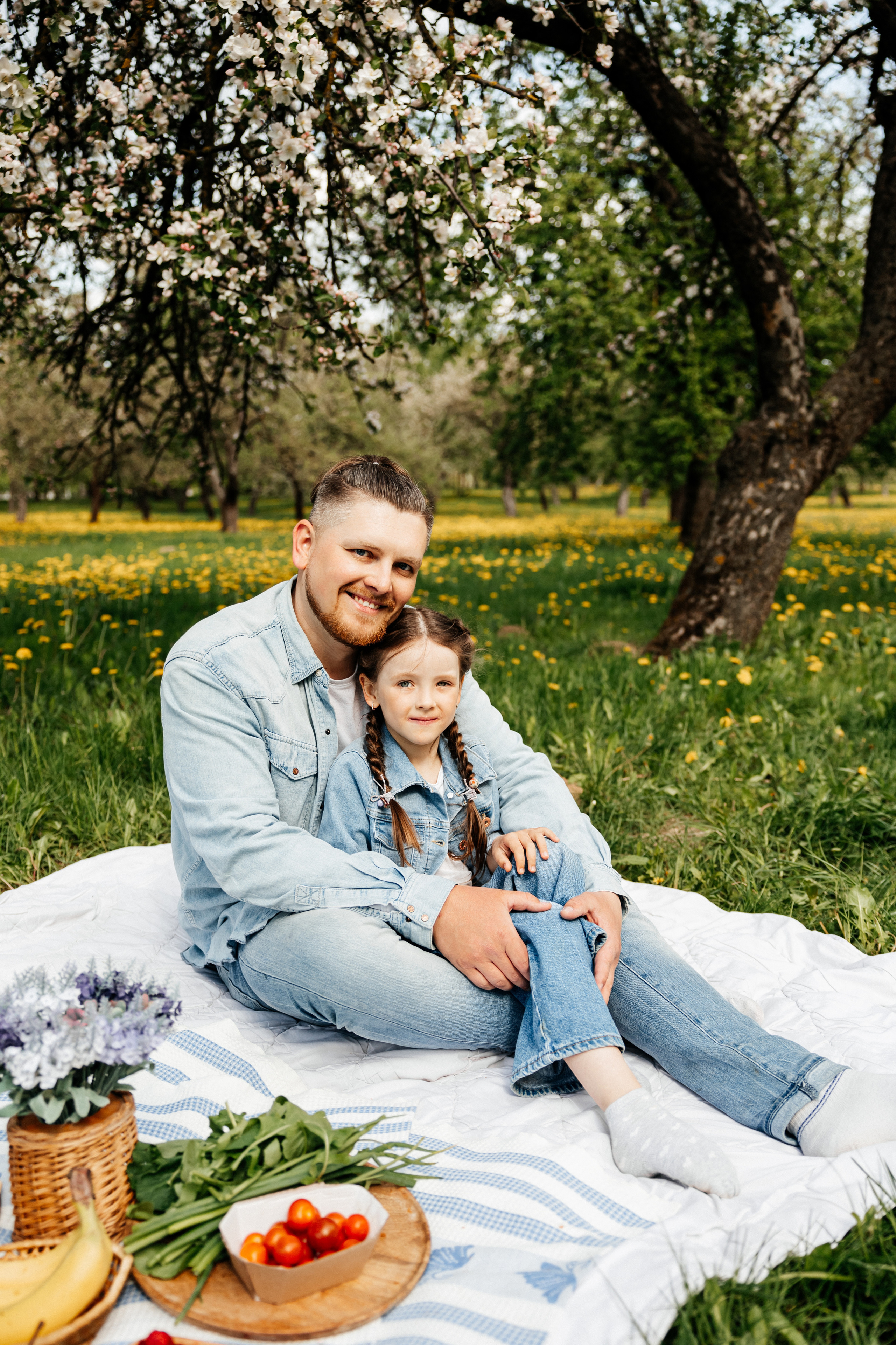 На улице весной. Свадебный и портретный фотограф Минск Евсович Инна