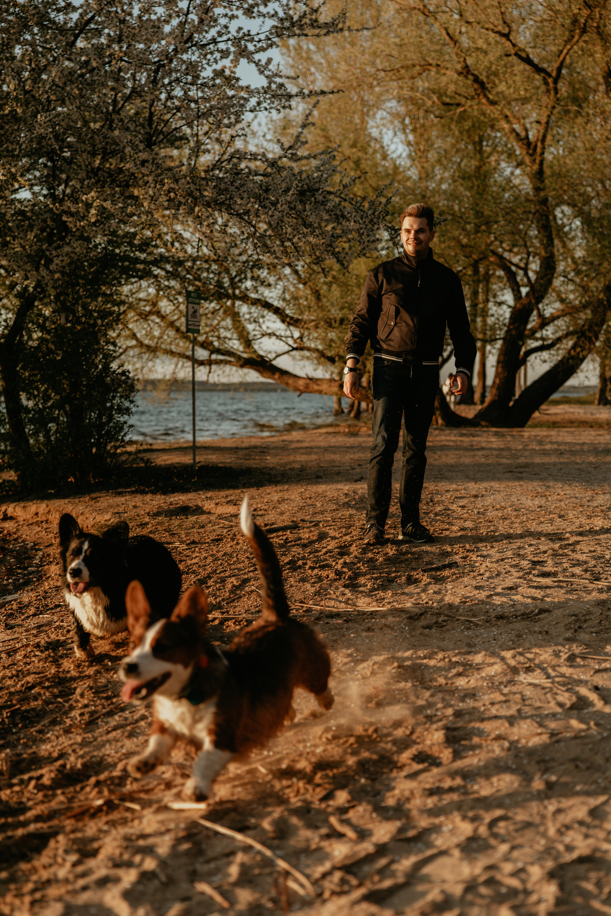 С Корги на Минском море. Свадебный и портретный фотограф Минск Евсович Инна