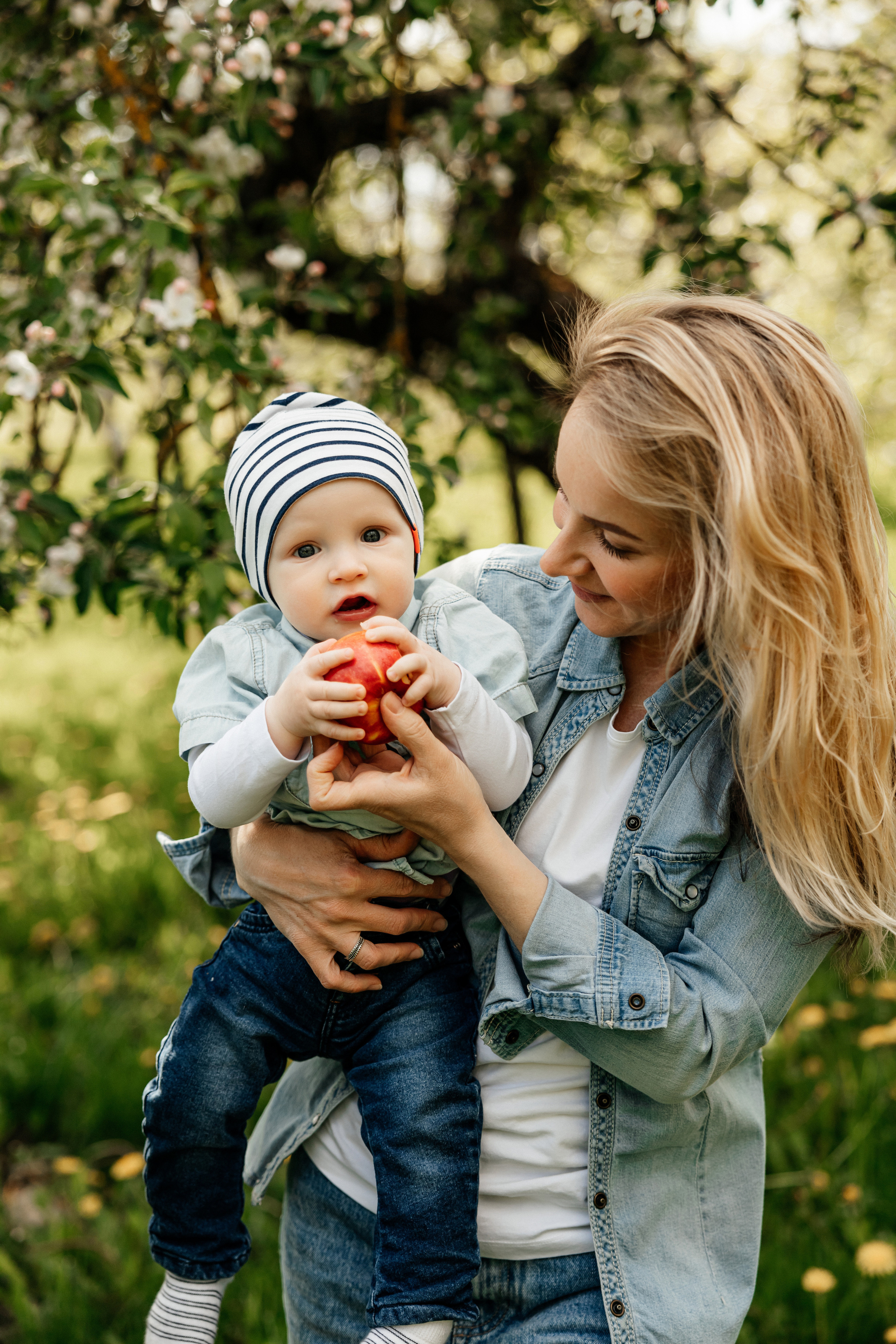 На улице весной. Свадебный и портретный фотограф Минск Евсович Инна