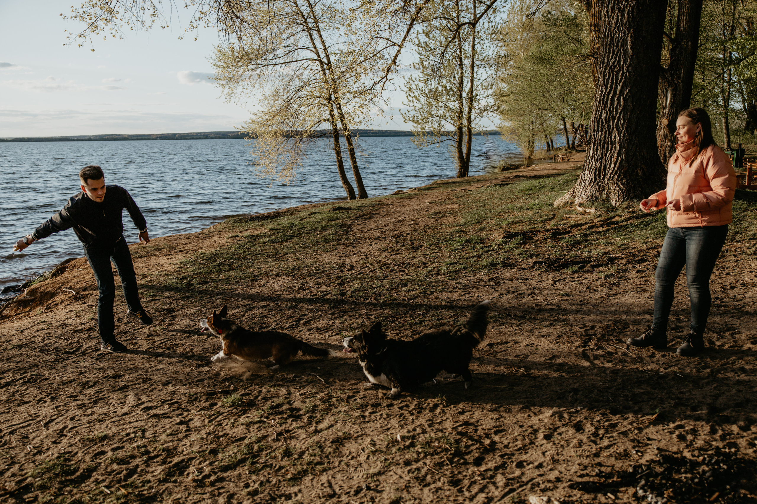 С Корги на Минском море. Свадебный и портретный фотограф Минск Евсович Инна