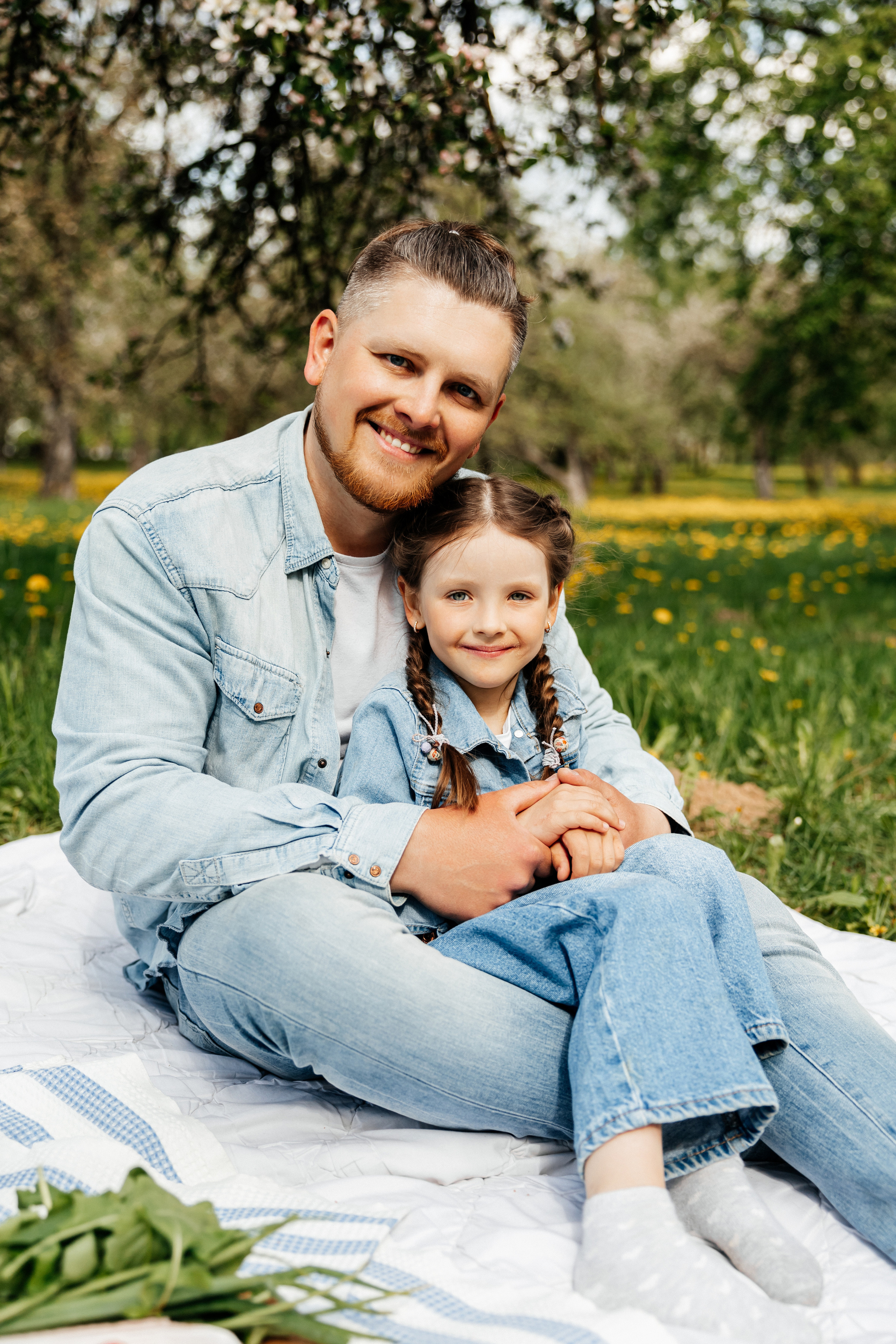 На улице весной. Свадебный и портретный фотограф Минск Евсович Инна