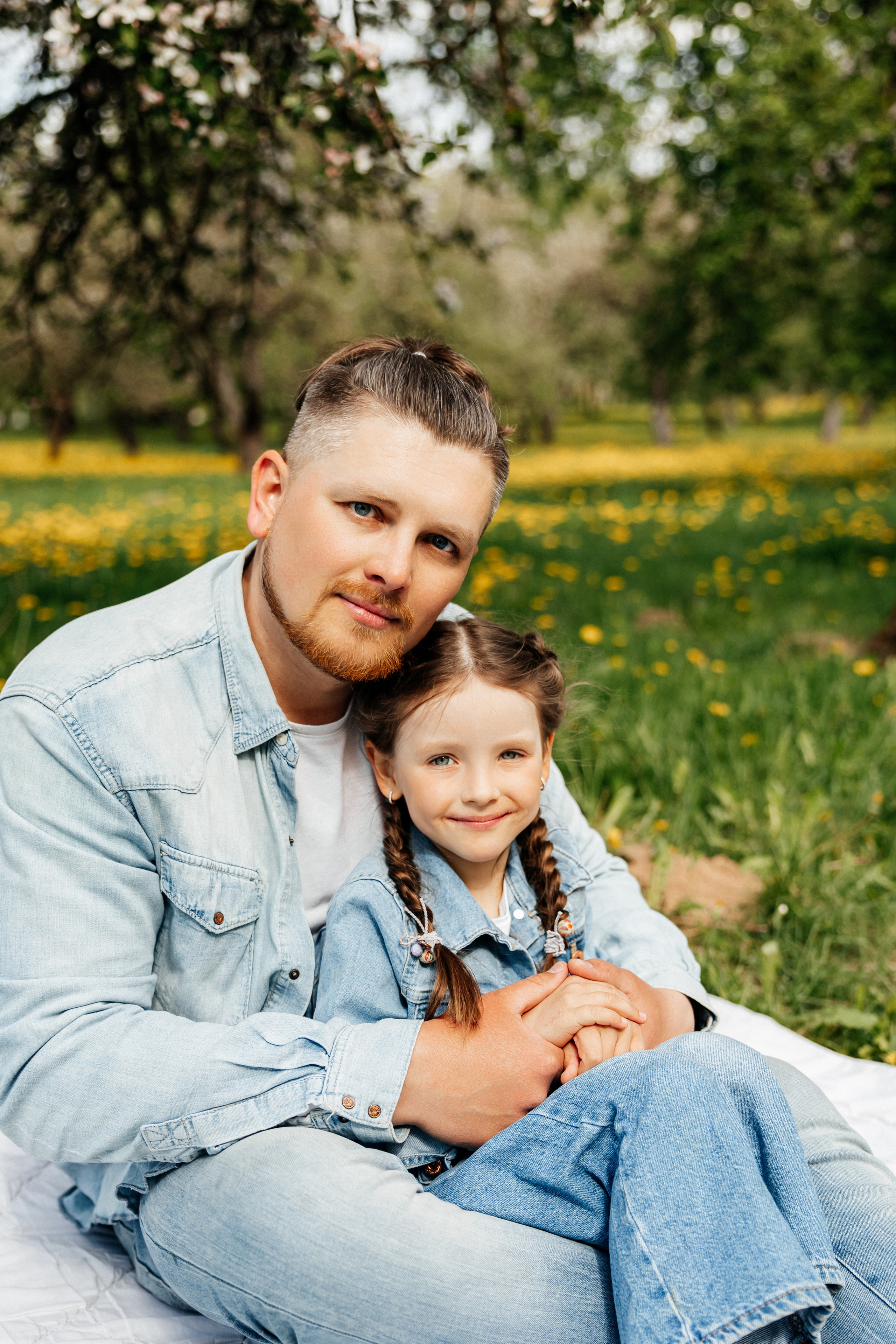 На улице весной. Свадебный и портретный фотограф Минск Евсович Инна