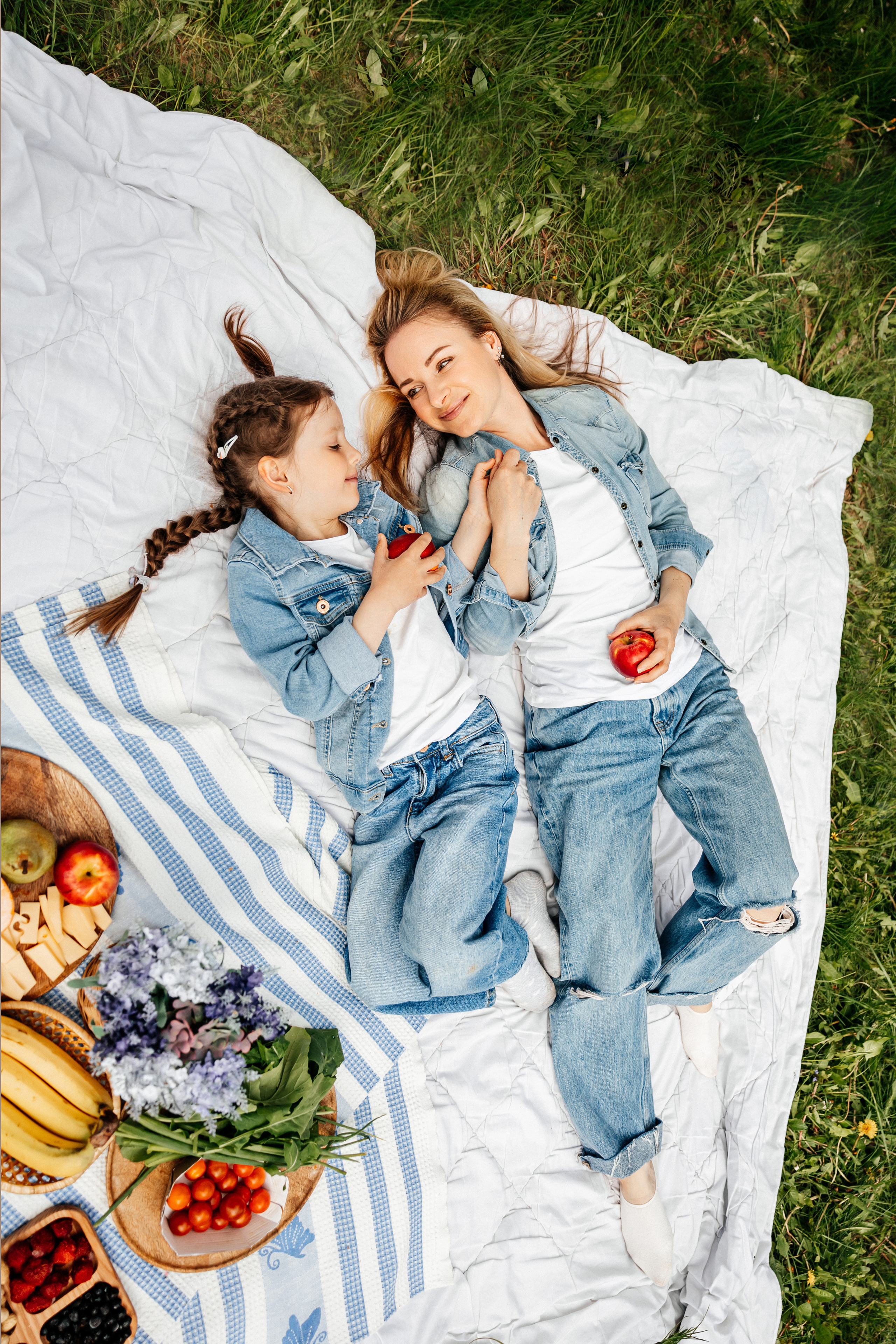 На улице весной. Свадебный и портретный фотограф Минск Евсович Инна