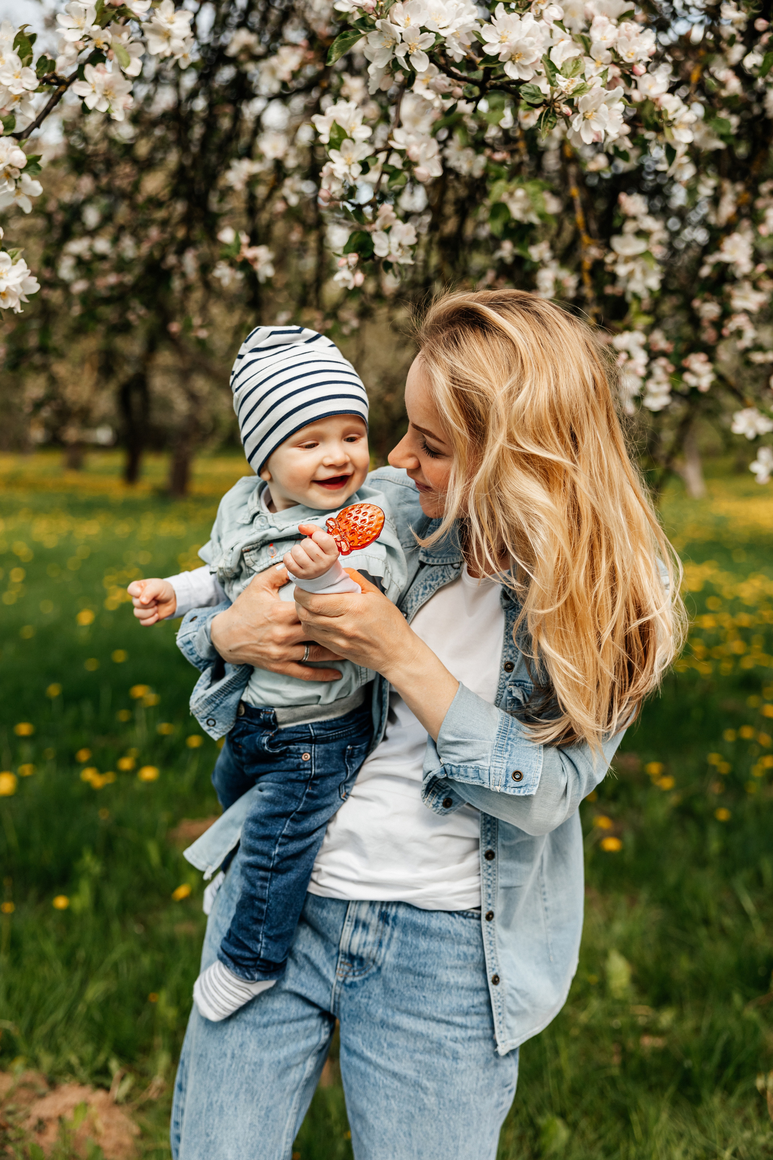 На улице весной. Свадебный и портретный фотограф Минск Евсович Инна