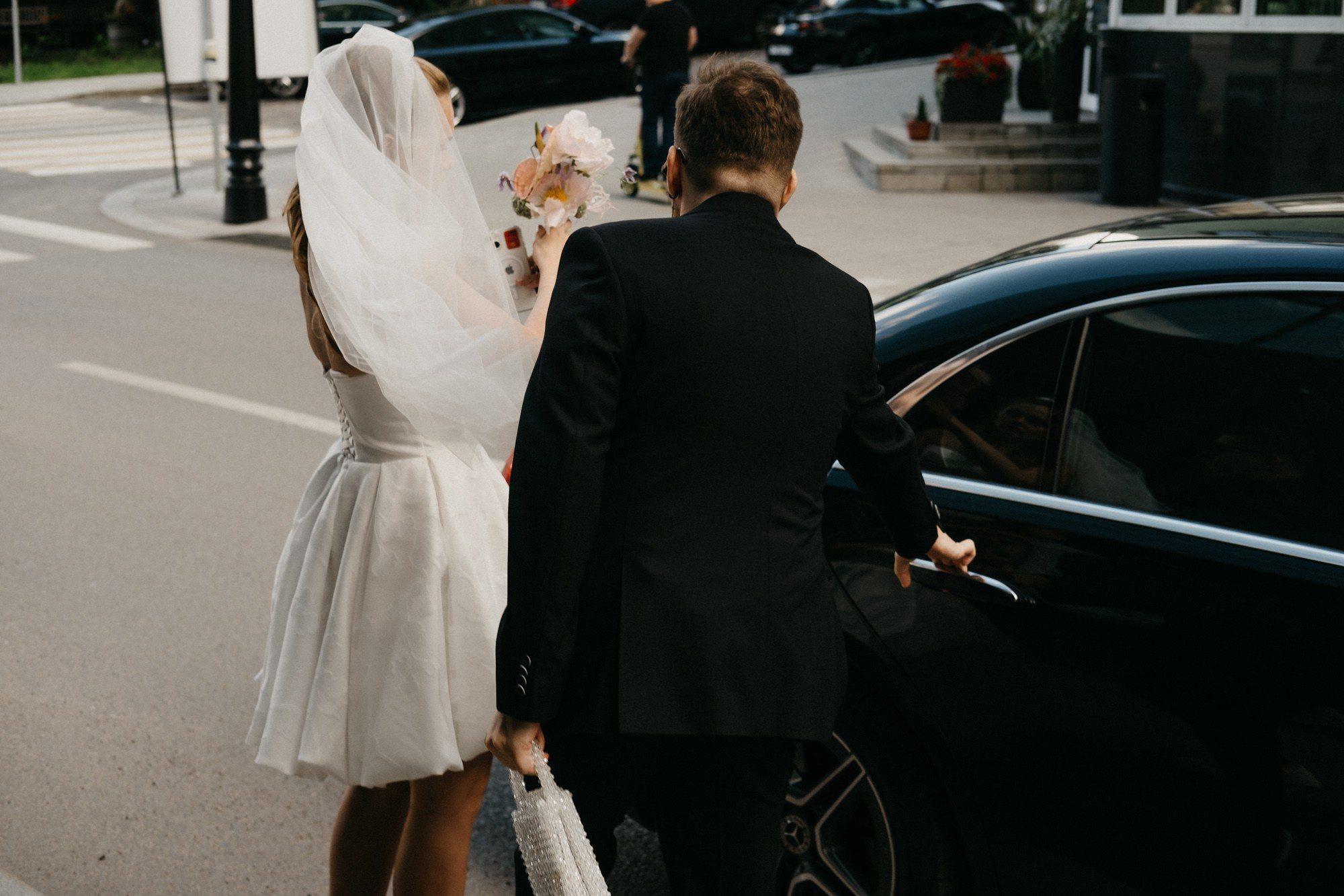 «ты красивый» — «нет, ты!». Свадебный фотограф Александра Тюлякова