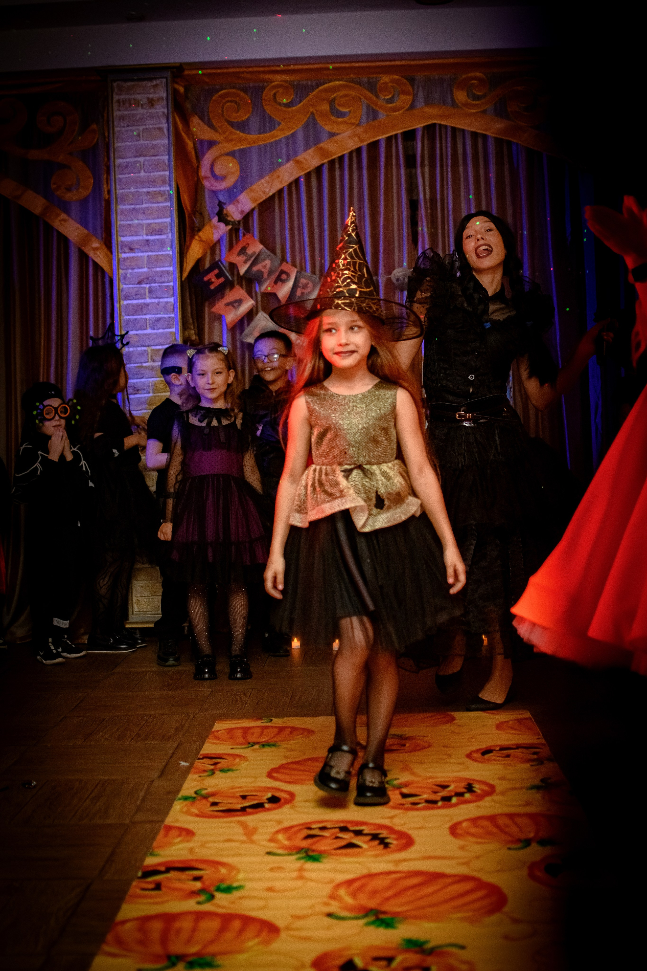 HALLOWEEN. Photokarish