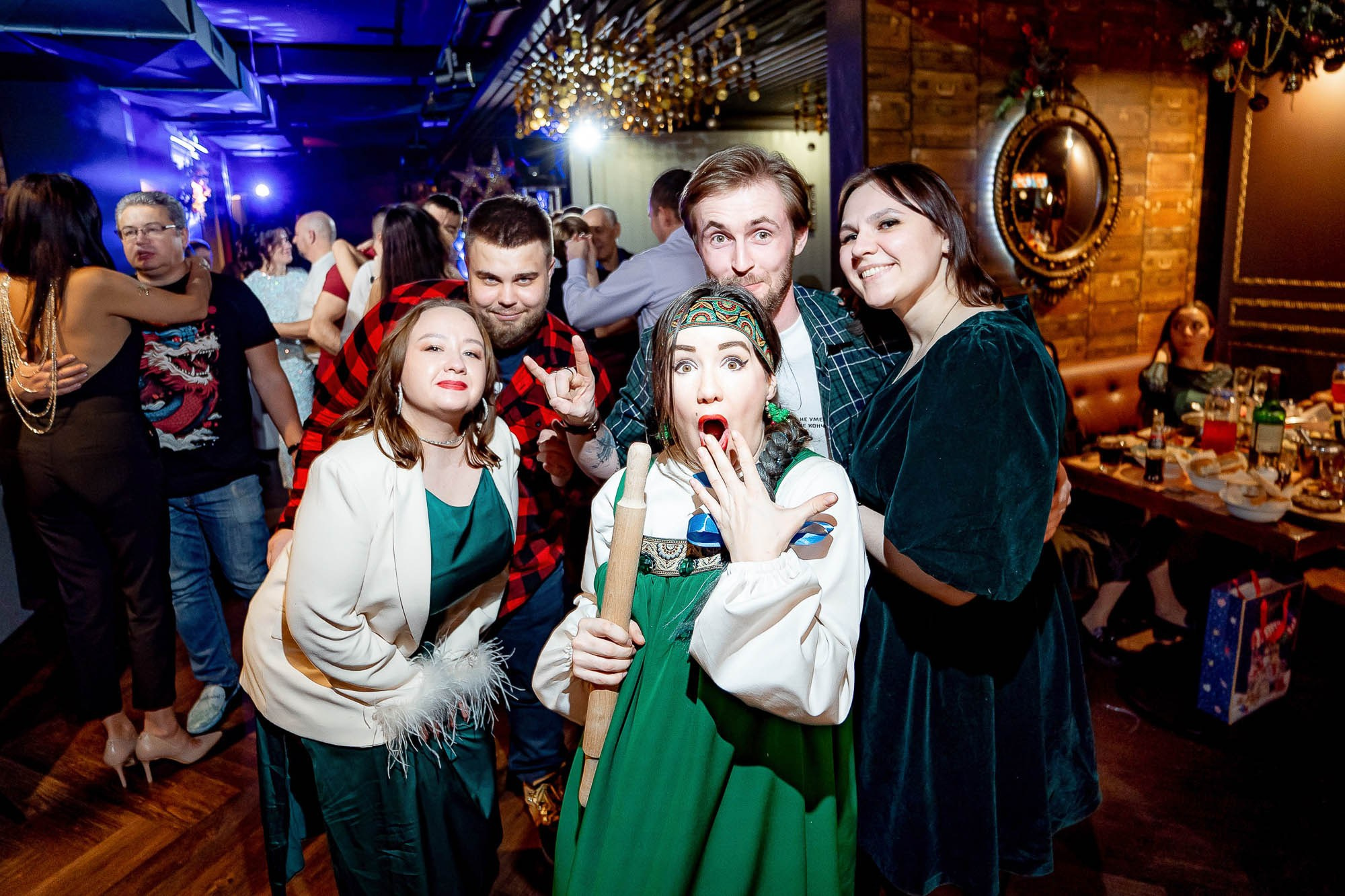 Новый год 2024 в Peoples. Сергей Кошкин. Репортажная и ивент-фотография в Сургуте