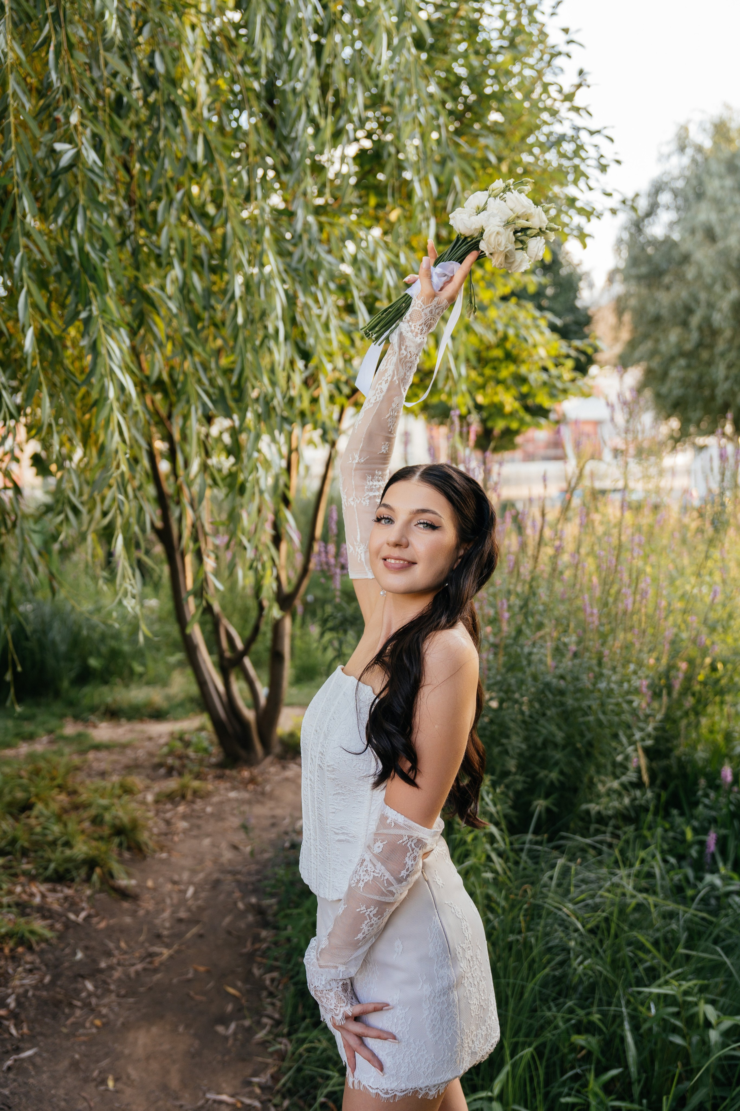 Свадебная фотосессия в Москве у высотки на Котельнической набережной. Свадебный фотограф в Москве Анна Полушина